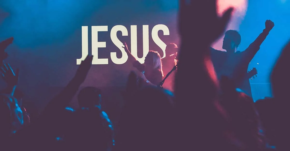 WORSHIP LEADING VISIBLY & PHYSICALLY