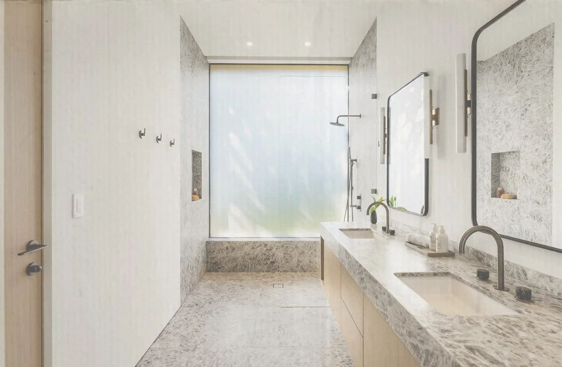 second primary bath.jpg