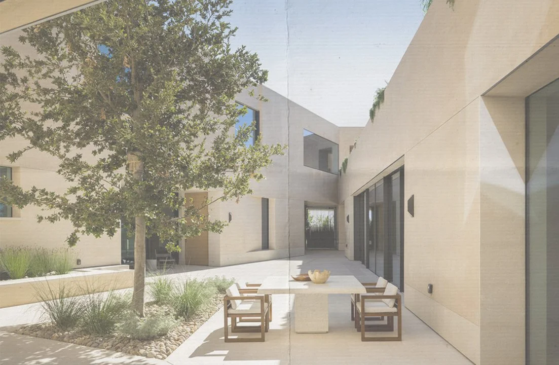 courtyard dinning.jpg