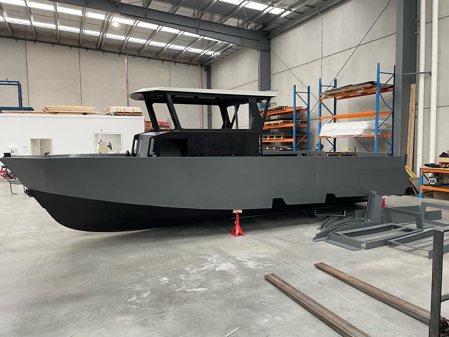 The future of commercial boats.  Full HDPE construction.  No electrolysis, No antifoul, no worries.
#workboat #workboats #hdpeboat #futureboat #australianworkboat