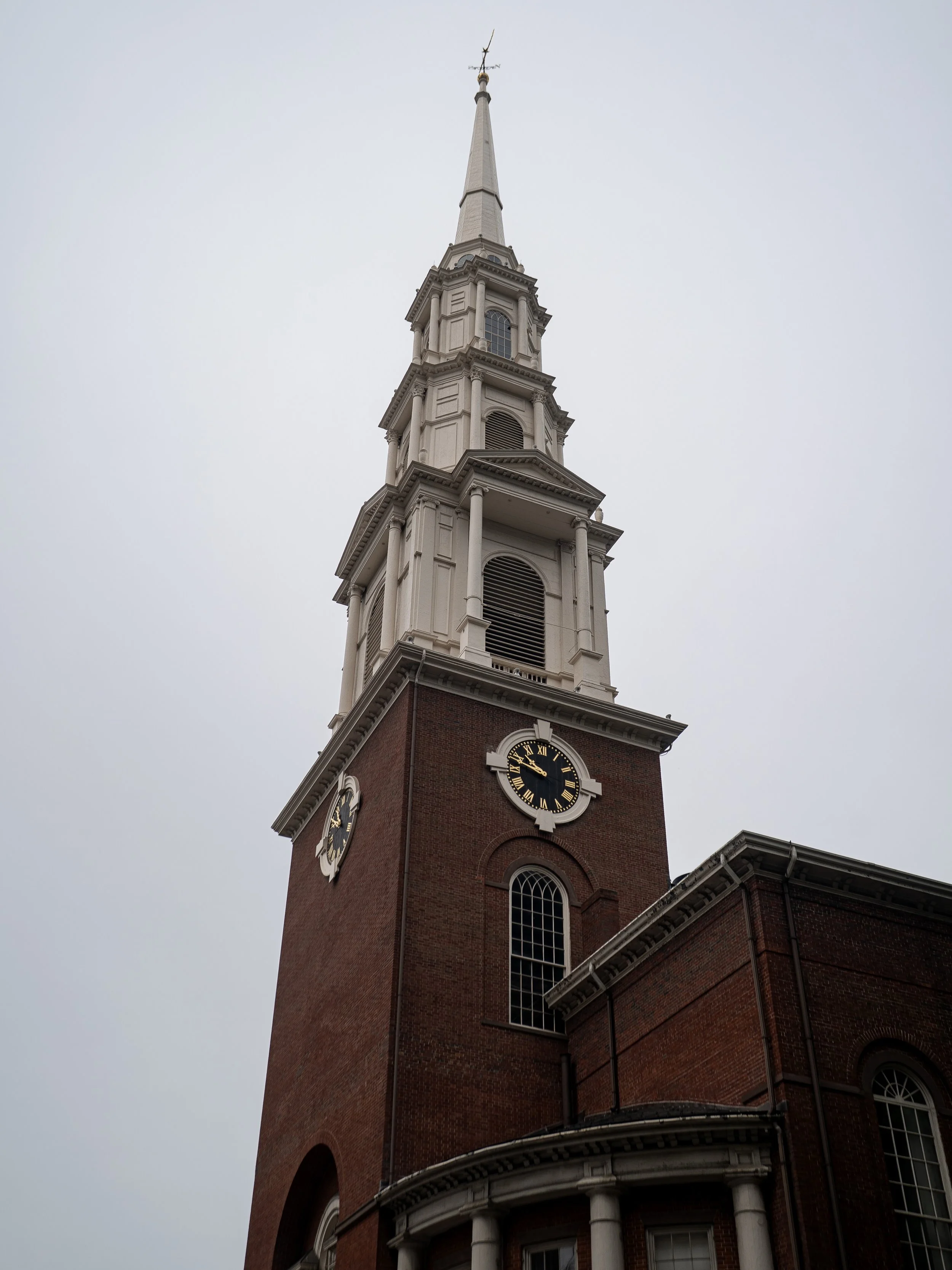 Located at the corner of Tremont and Park Street directly from Boston Common, the Park Street Church has a unique history and was my second stop on the Freedom Trail. To name a few fun facts, as early as 1812, it was known as &ldquo;Brimstone Corner&