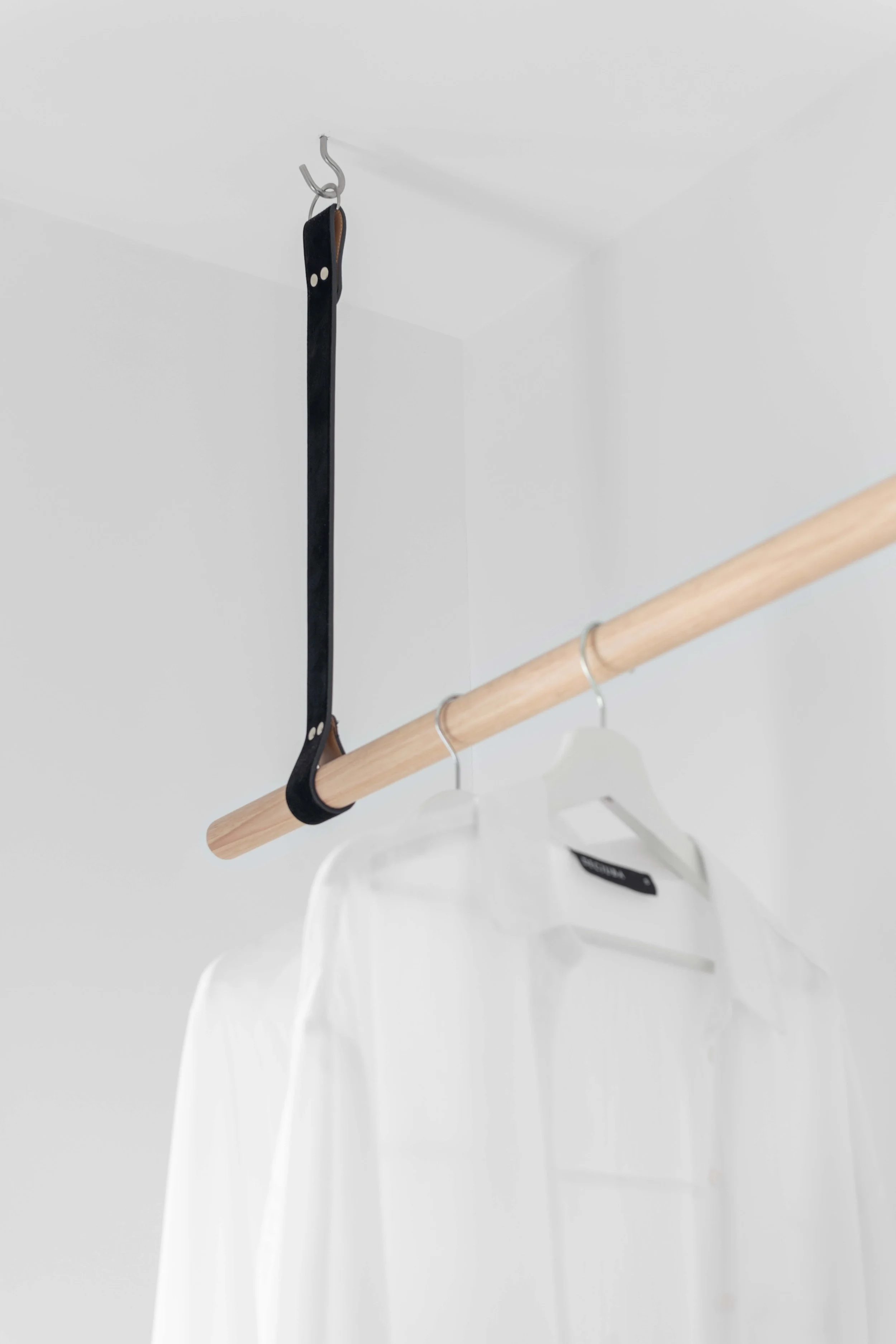 polina-radchenko-keckhaus-wardrobe-details.jpg