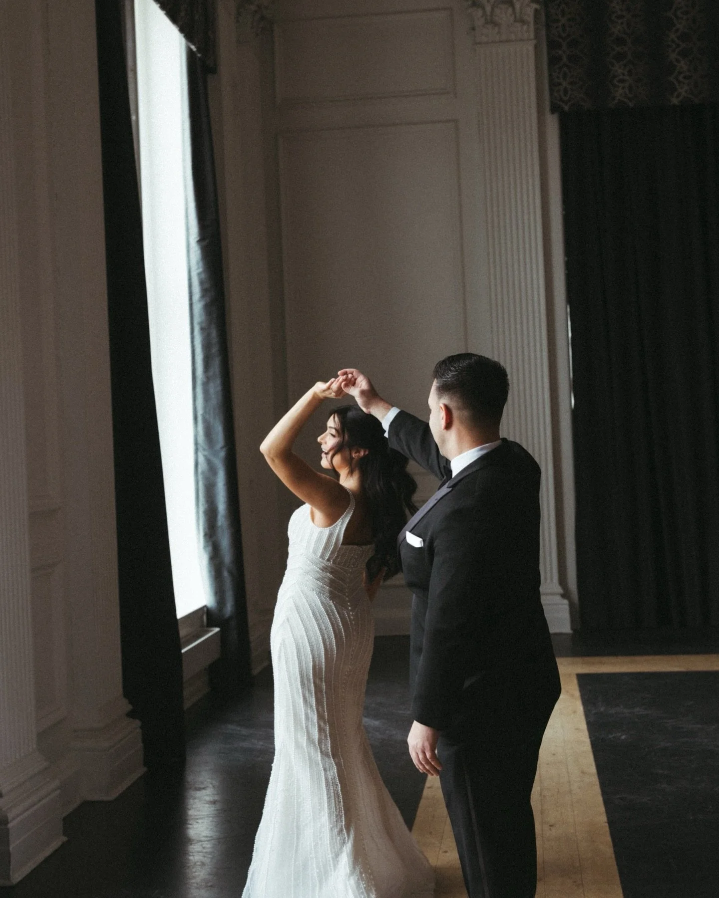 Brittany &amp; Steve &hearts;️ a very special couple and their beautiful wedding 

Photography @freedomwildphotography 
Hair @alexandraveronica_hairstylist 
Makeup @nikkiikasak 
Dj @jimmyhemppro 
Sax @willkinsworld 
Venue @cescaphe