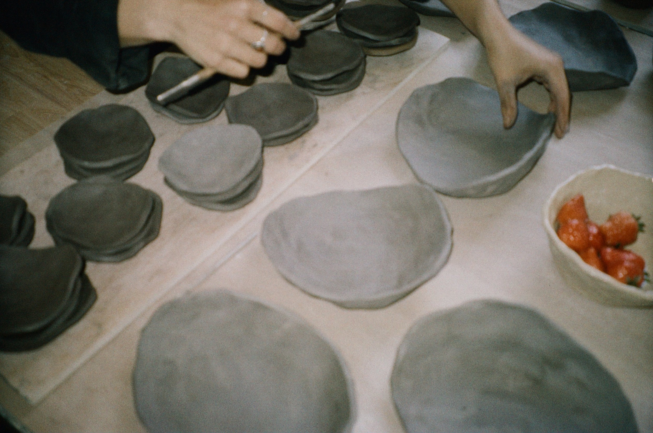 MAKE YOUR OWN TABLEWARE SET