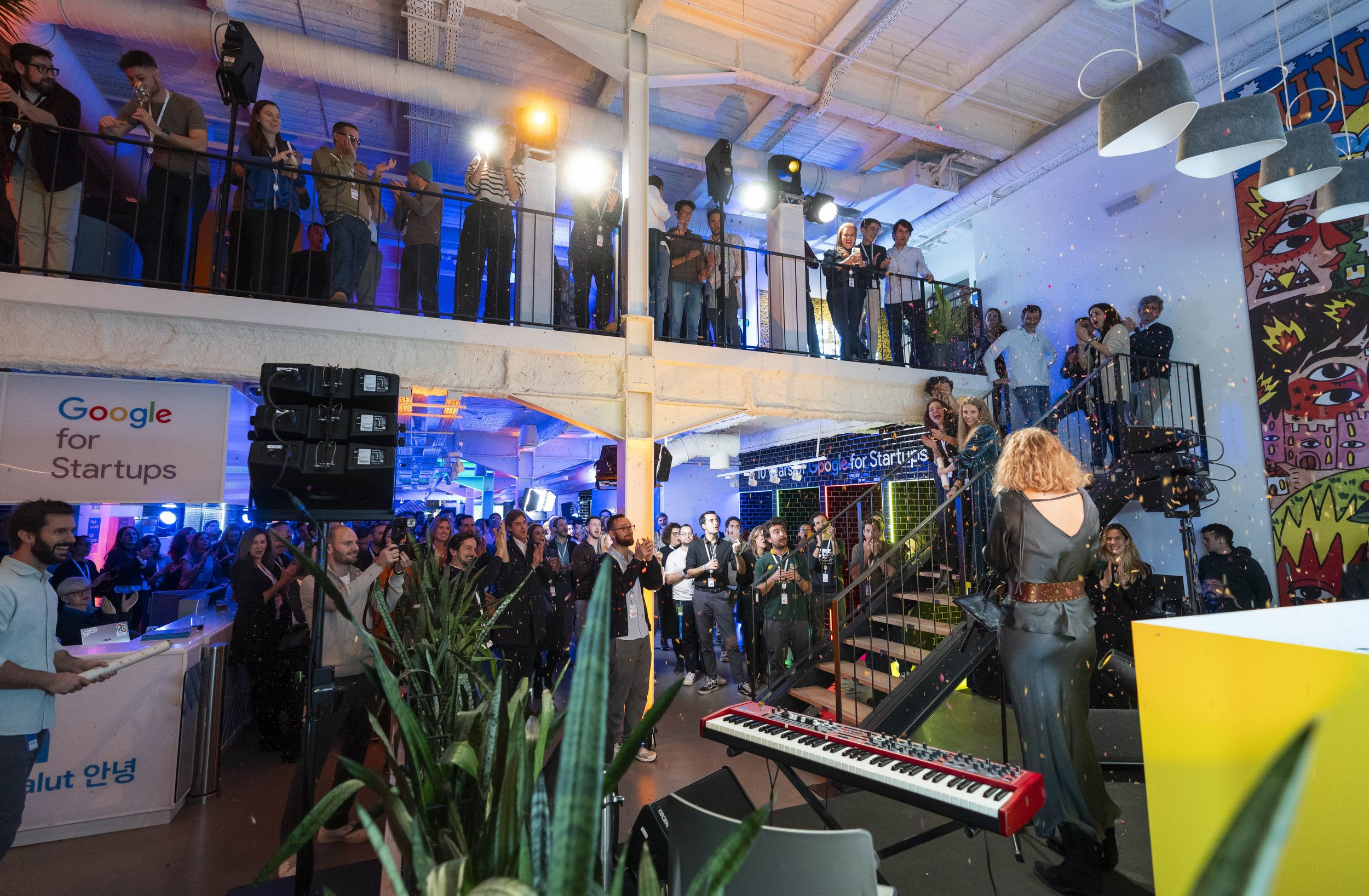   Foto de la fiesta de celebración de 10 años de Google for Startups Campus  