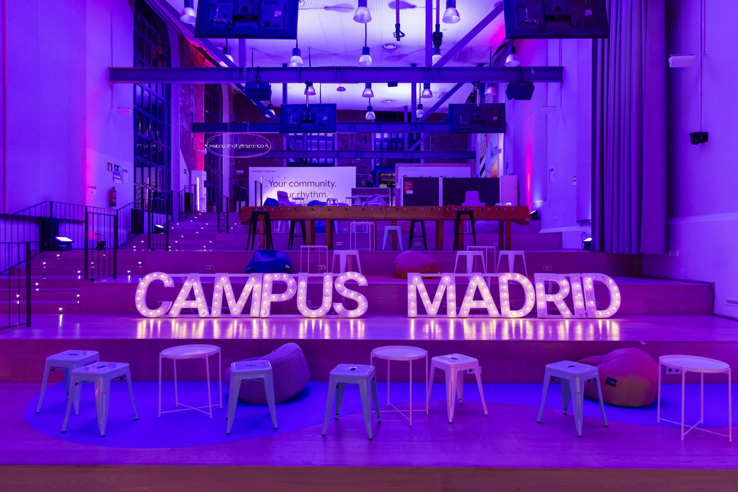   Foto del auditorio del Campus  