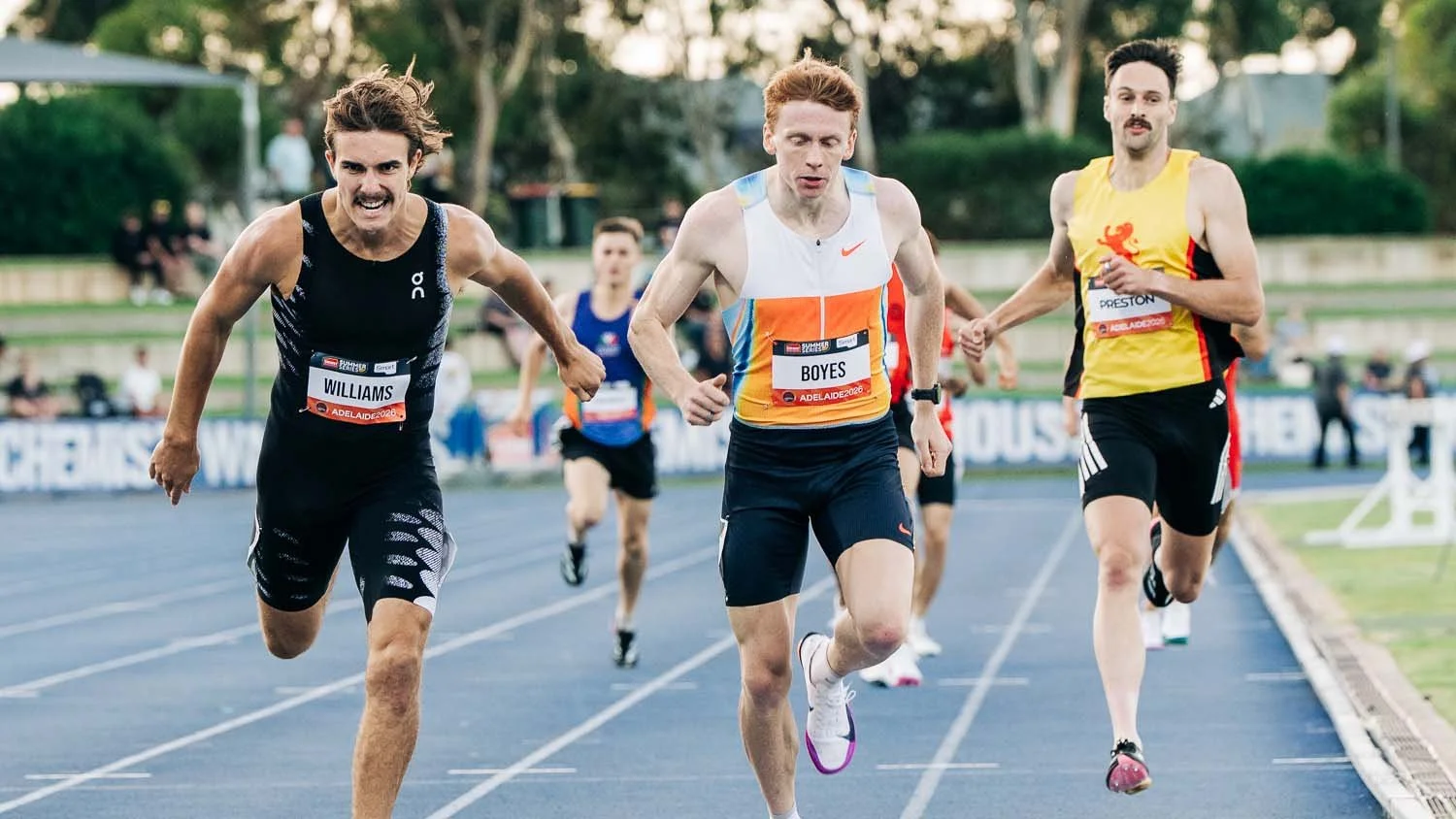 Stars in Adelaide perform on Rekortan Gel