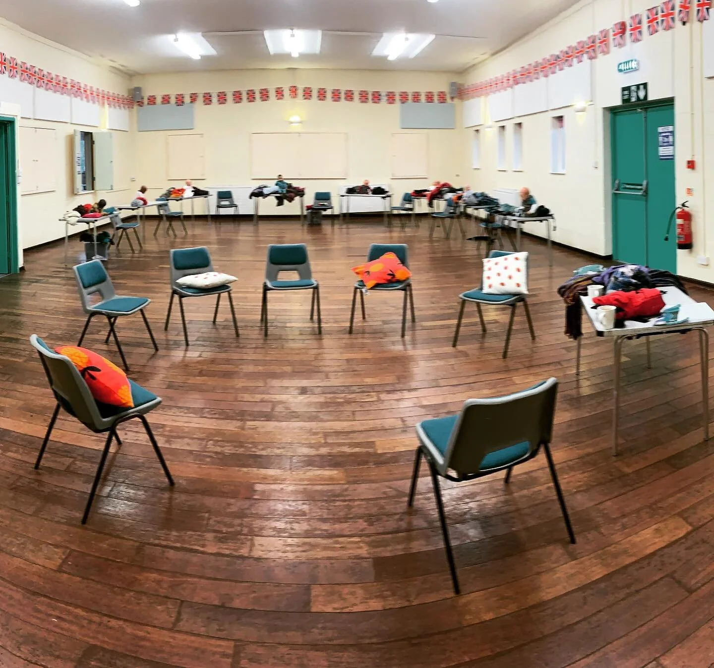 All set up and ready to go for our first day of workshops in Shrewsbury! 

We can&rsquo;t wait to meet everyone ❤️ 

Today we have a 2 hour Introduction to Baby Wearing workshop, a Normal Newborn Behaviours Workshop and a Tandem Carries for Twins and