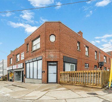 2032 Eglinton Avenue West, Commercial property