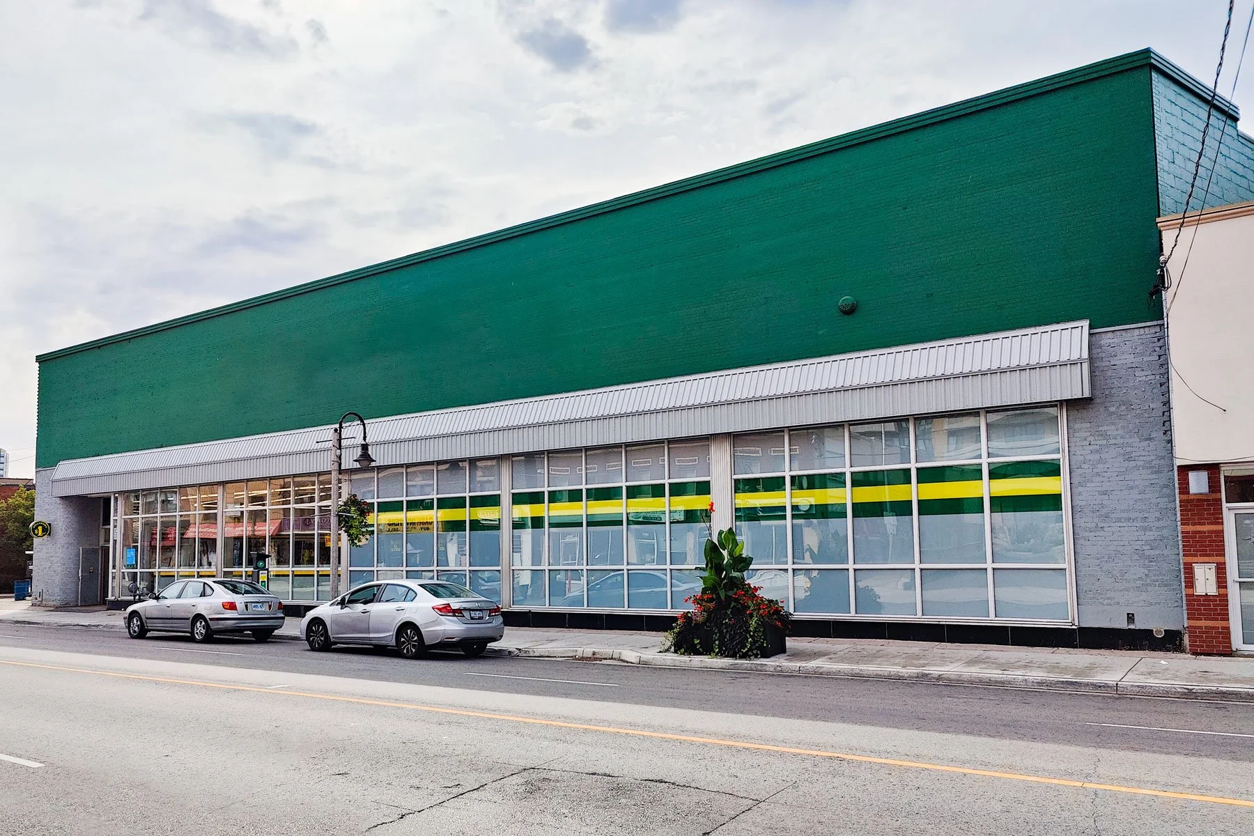 1956-1966 weston road, Commercial Property