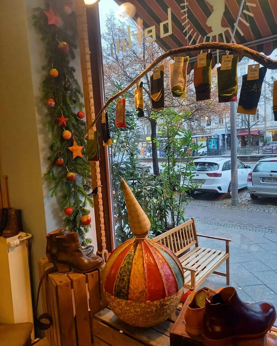 Schaufensterdeko Zeha Berlin