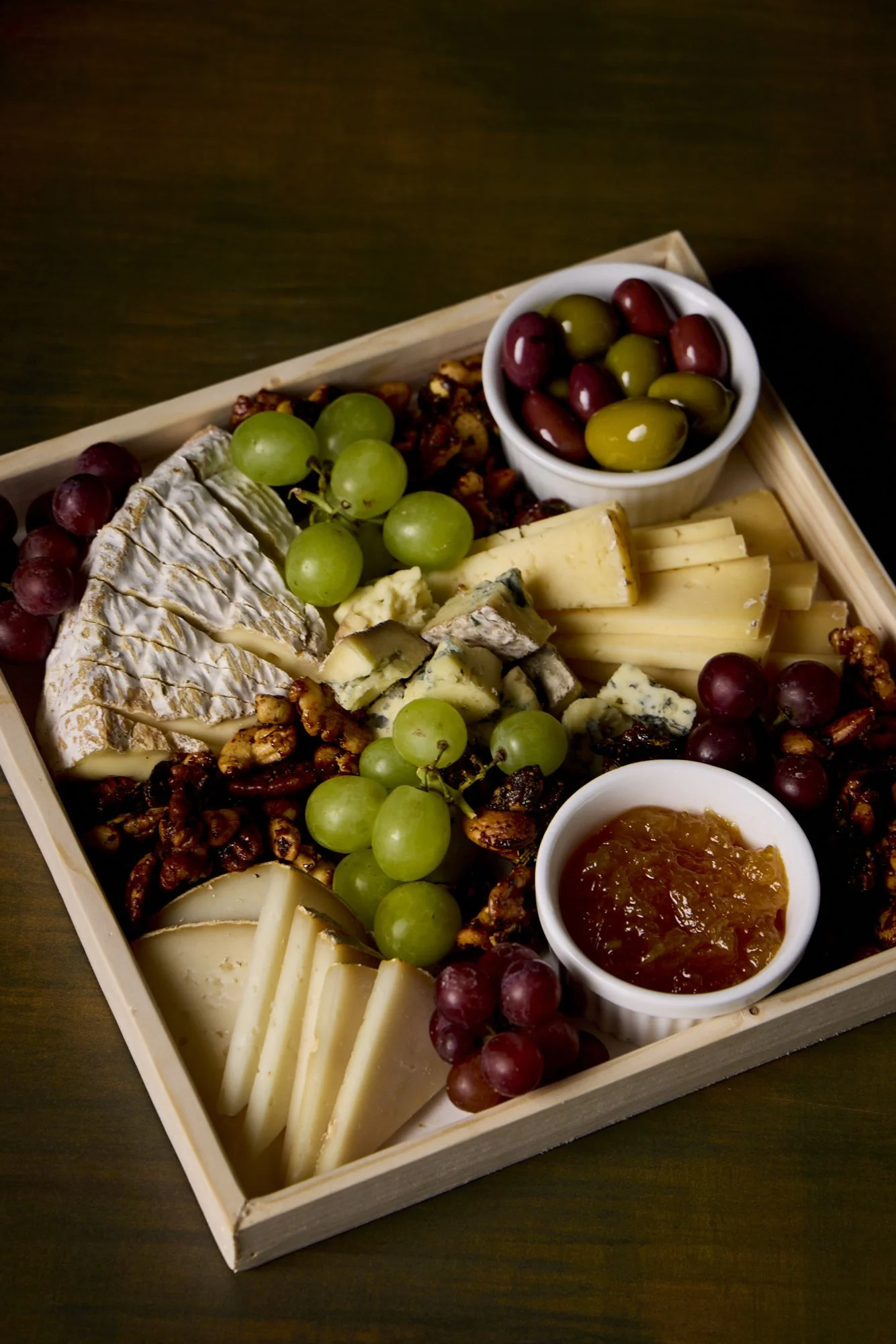 CHESSE CHEESE CATERING 5-29-2642140.jpg