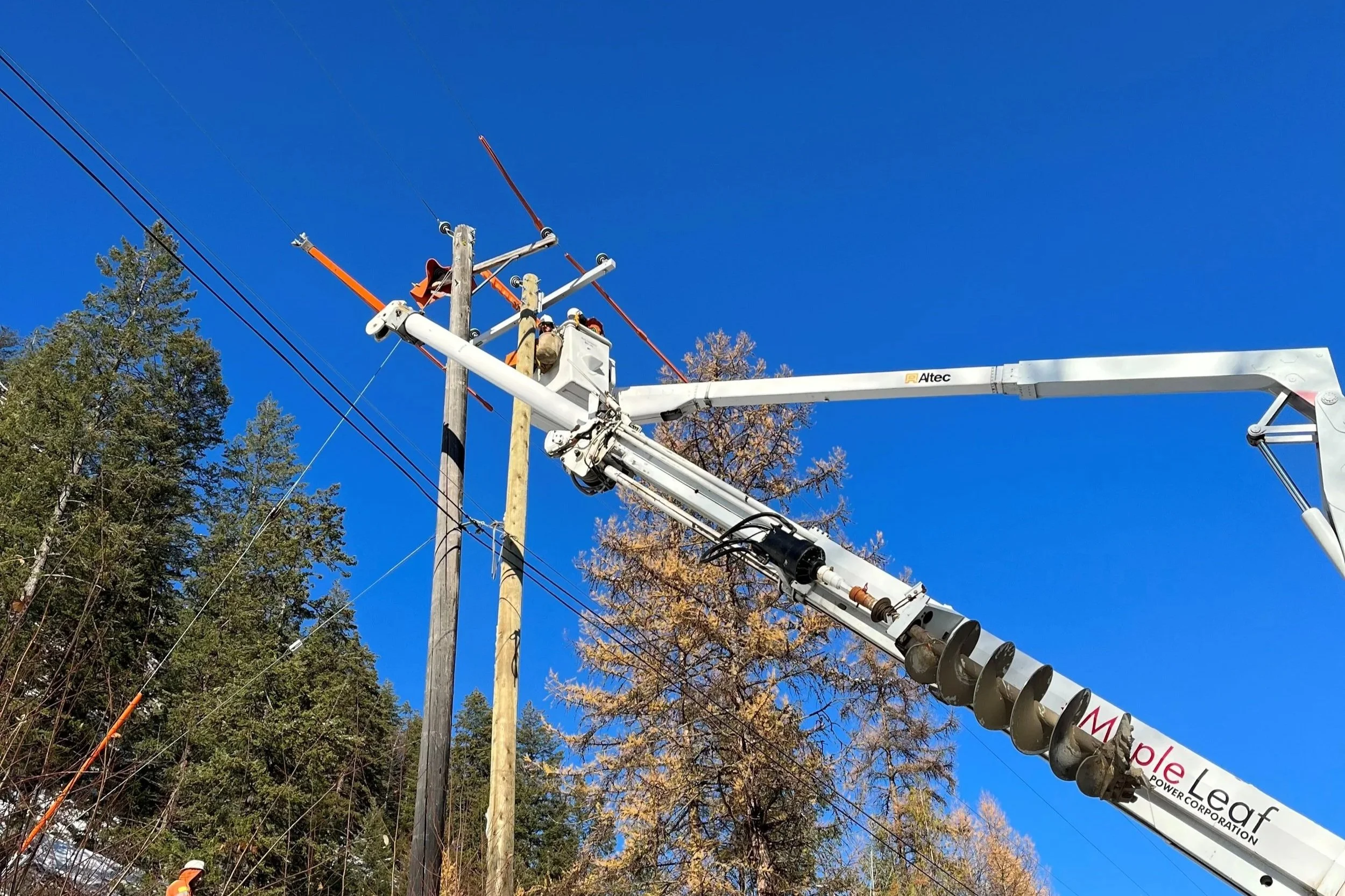 25kV/12kV Distribution Structure Replacements and Rehabilitation — Kootenay Region, BC (2023)