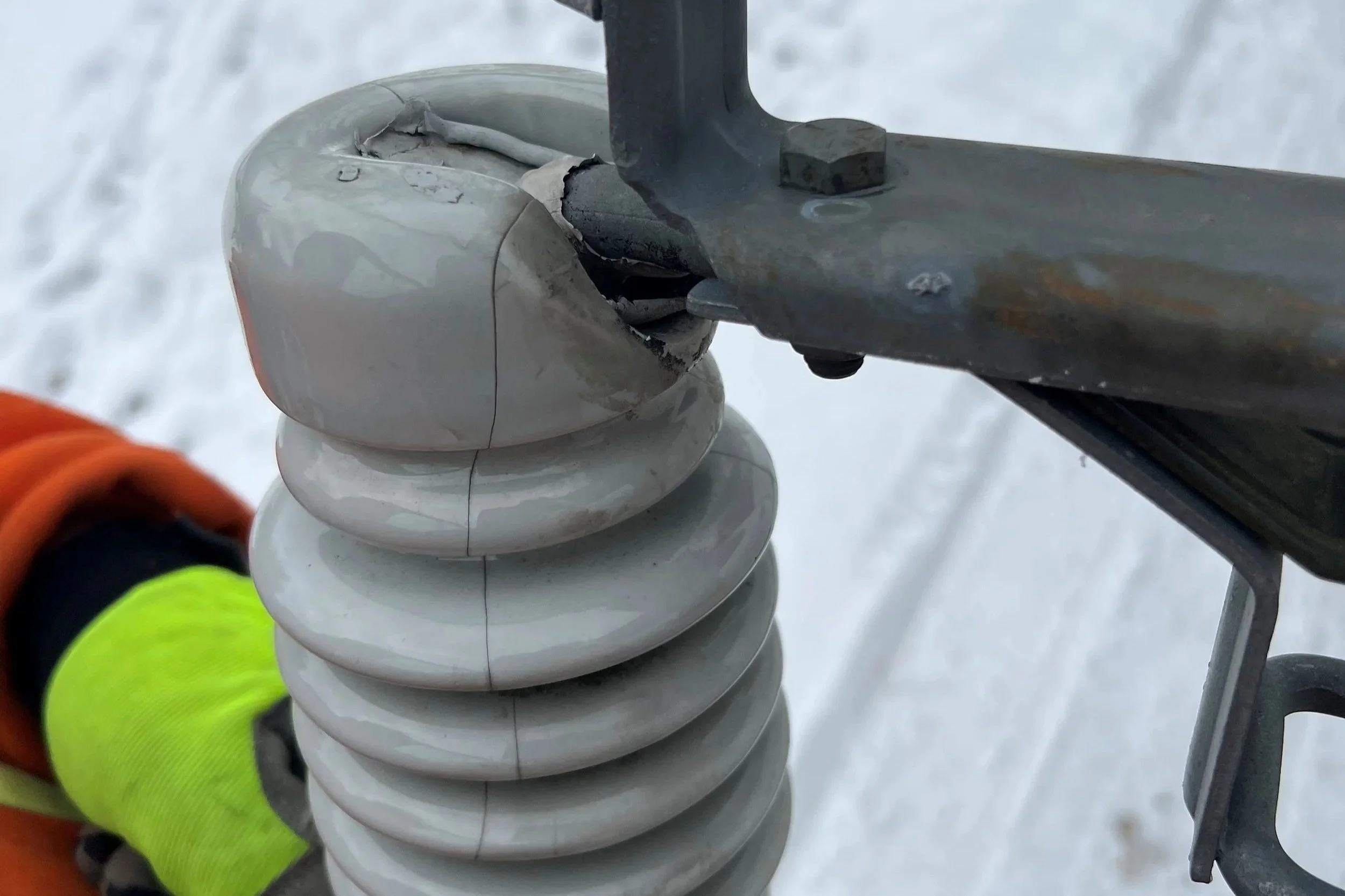 25kV/12kV Fuse and Switch Replacements — Kootenay Region, BC (2025)