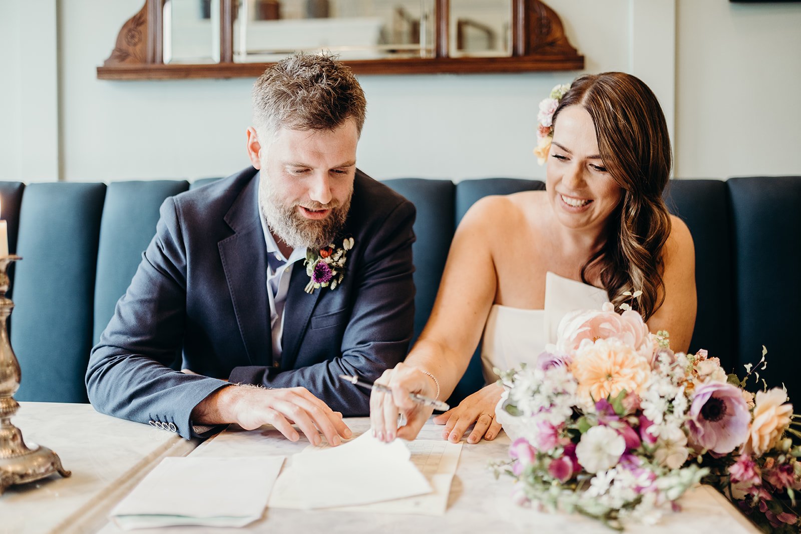  natural wedding photography edinburgh, small city wedding edinburgh, best elopement photographers scotland, edinburgh elopement packages, the elopement society, solen collet 