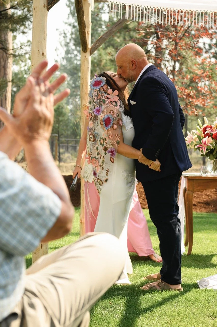 find a good wedding photographer in bend oregon