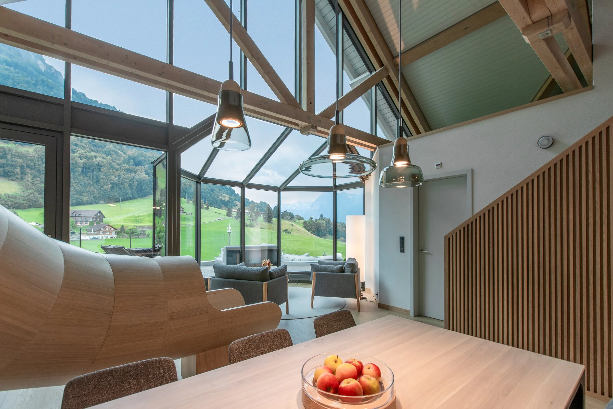 livingroom_suite_swissholidaypark_greset_reich.jpg