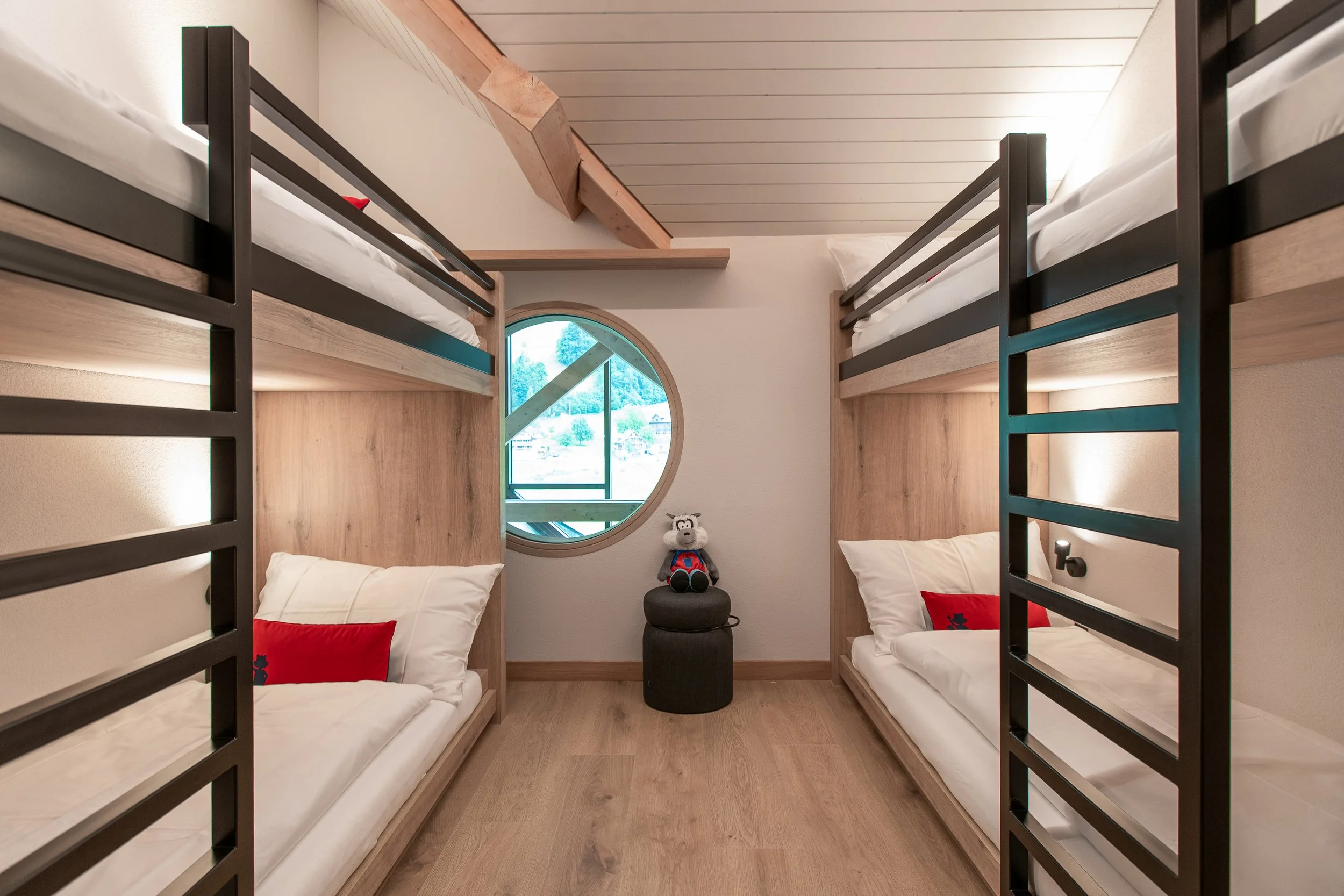 children_room_swissholidaypark_greset_reich.jpg