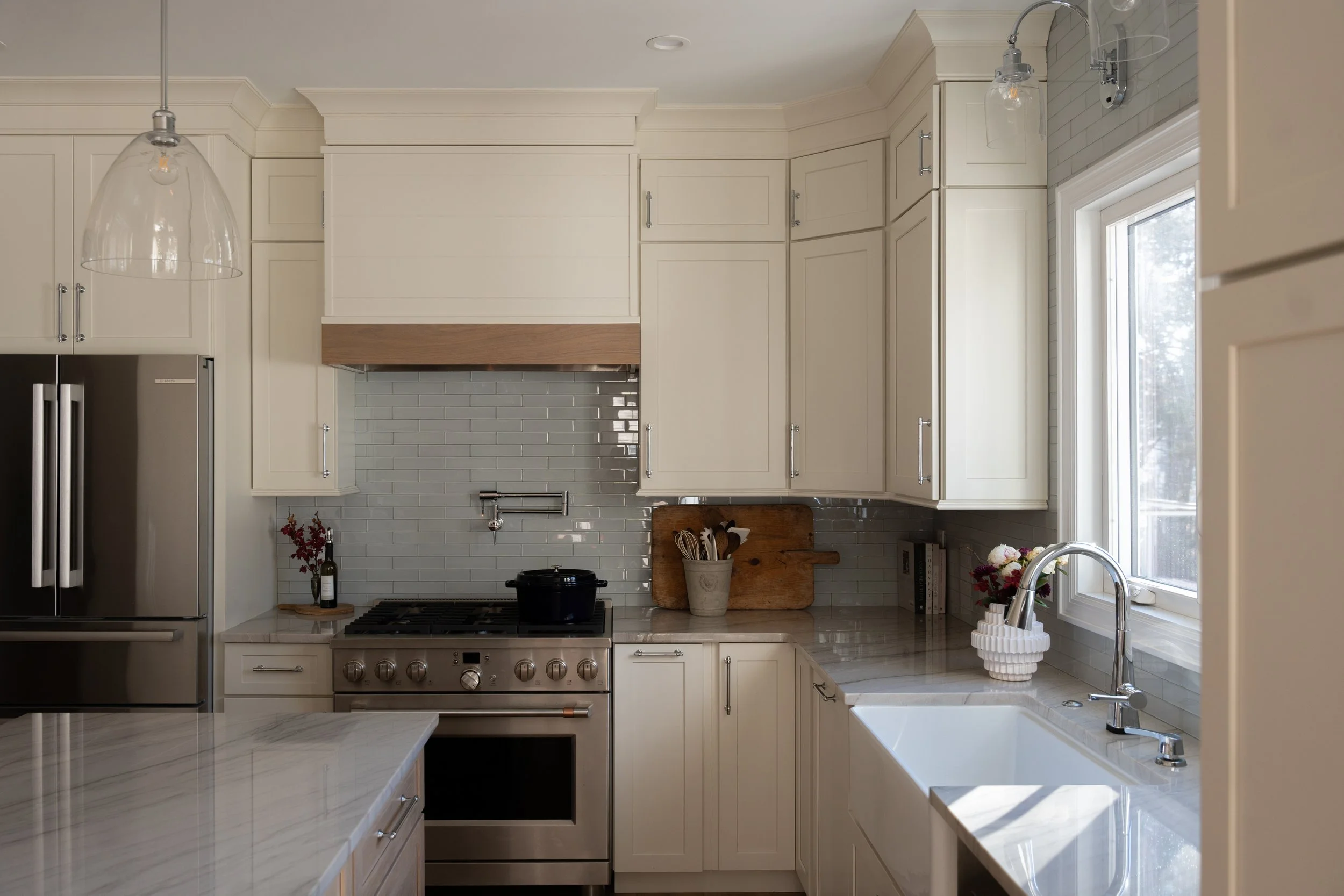 Full kitchen remodel done by Apex Home Design a New Jersey based remodeling company.