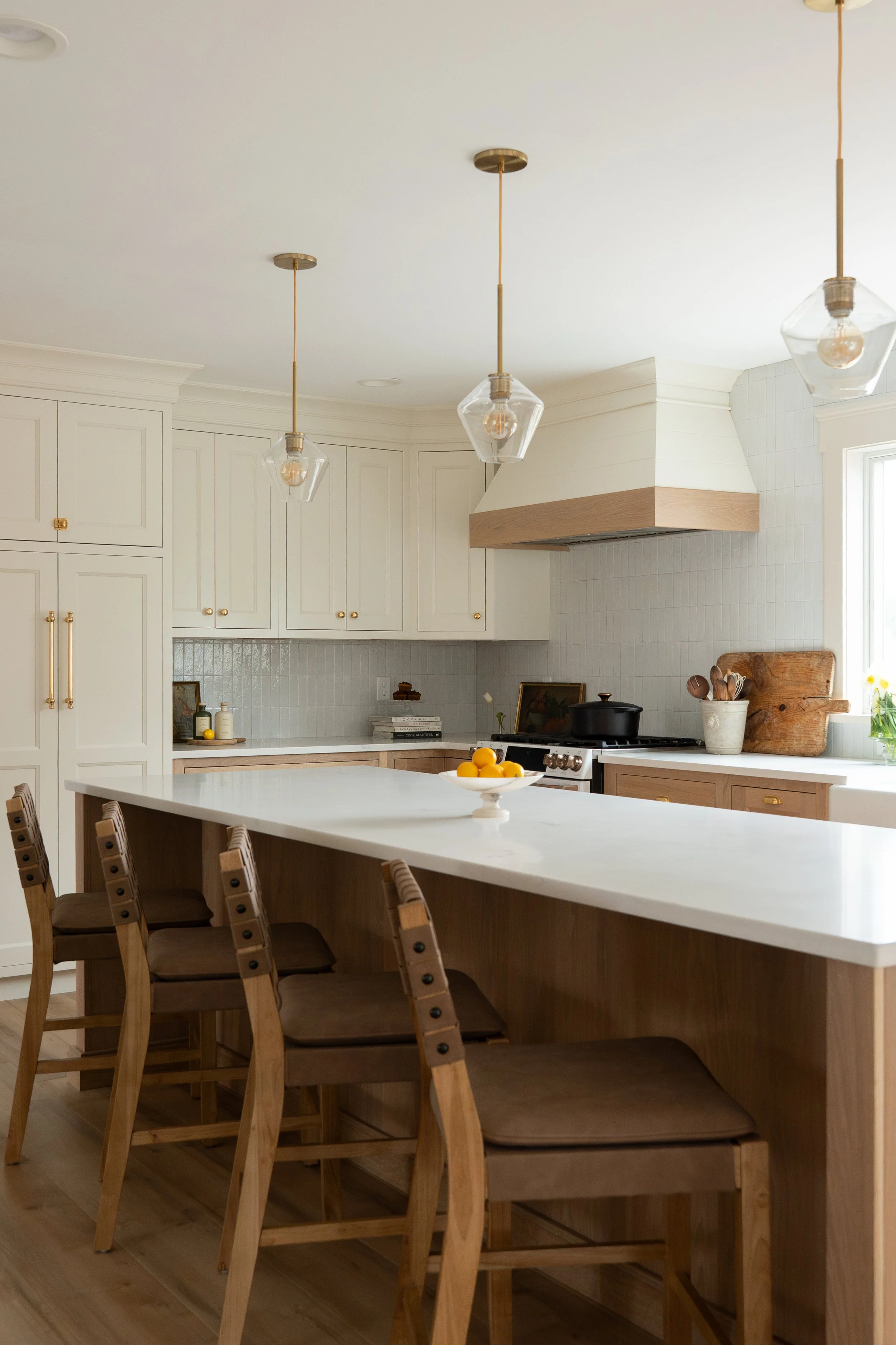 A new kitchen fully remodeled by Apex Home Design a New Jersey based home remodeling company. 