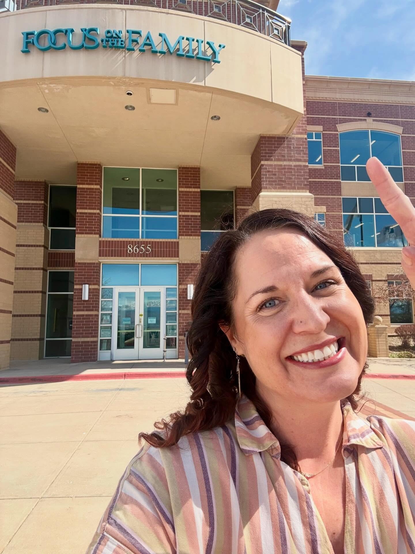 While I am in Colorado, I got to visit the @focusonthefamily headquarters and meet with Dr. Danny Huerta who oversees @focusparenting and youth programs along with @amyhoweypierson who is in charge of Special Projects.

Not only is the work they&rsqu