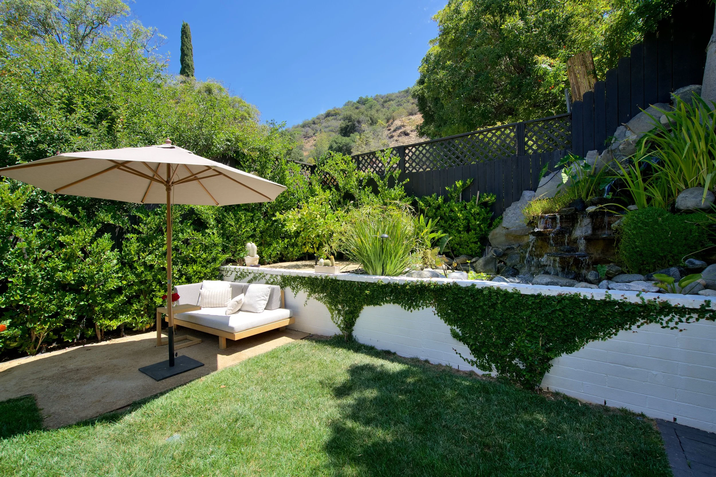 Beverly Glen Yard After