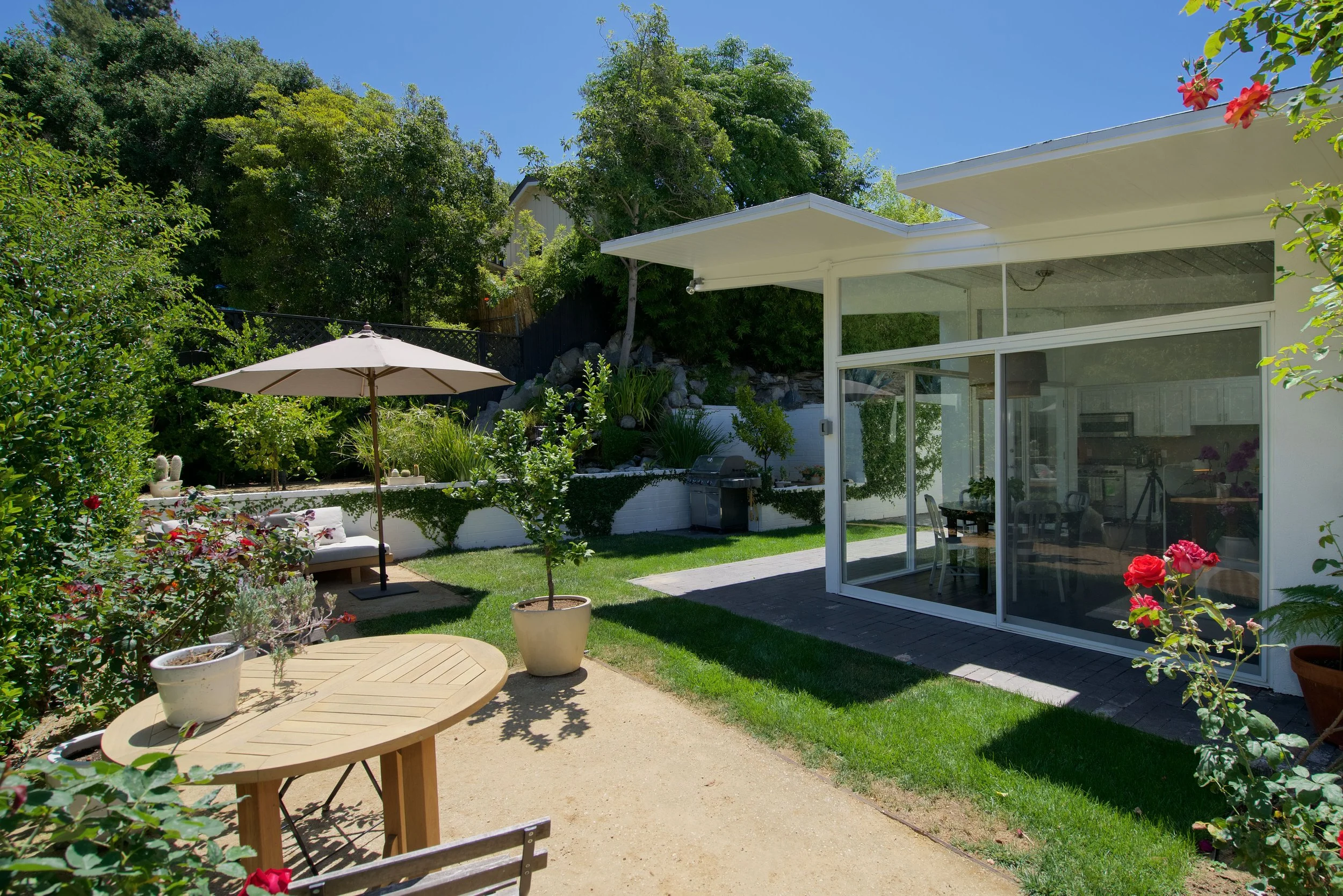 Beverly Glen Yard After