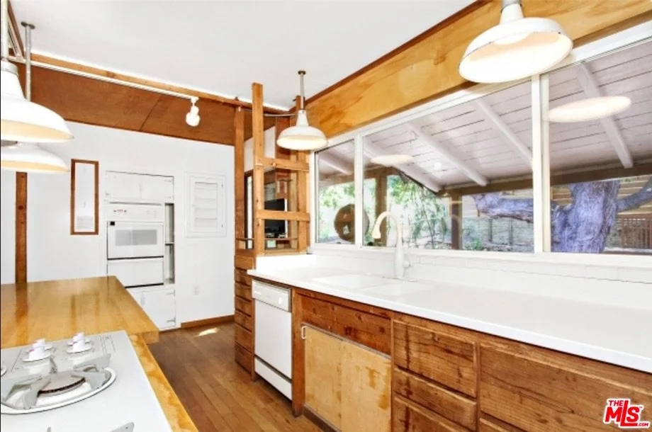 Balmer-Kitchen Before