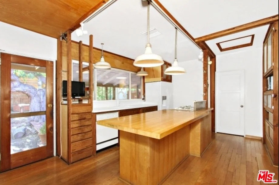 Balmer-Kitchen Before