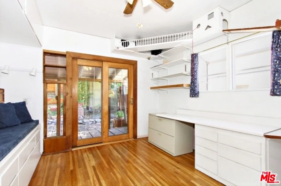 Balmer-Bedroom Before