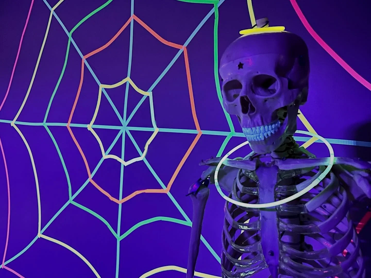 Dr. Bones is ready for his favorite night! GLOWGA TONIGHT!
Come get your glow on! Costumes encouraged - “Best Costume” wins a FREE Yoga Lab T-shirt or Tank Top!
Thursday 10/30, 6:00-7:15pm
Drop-in: $25 (included in Memberships, Class P