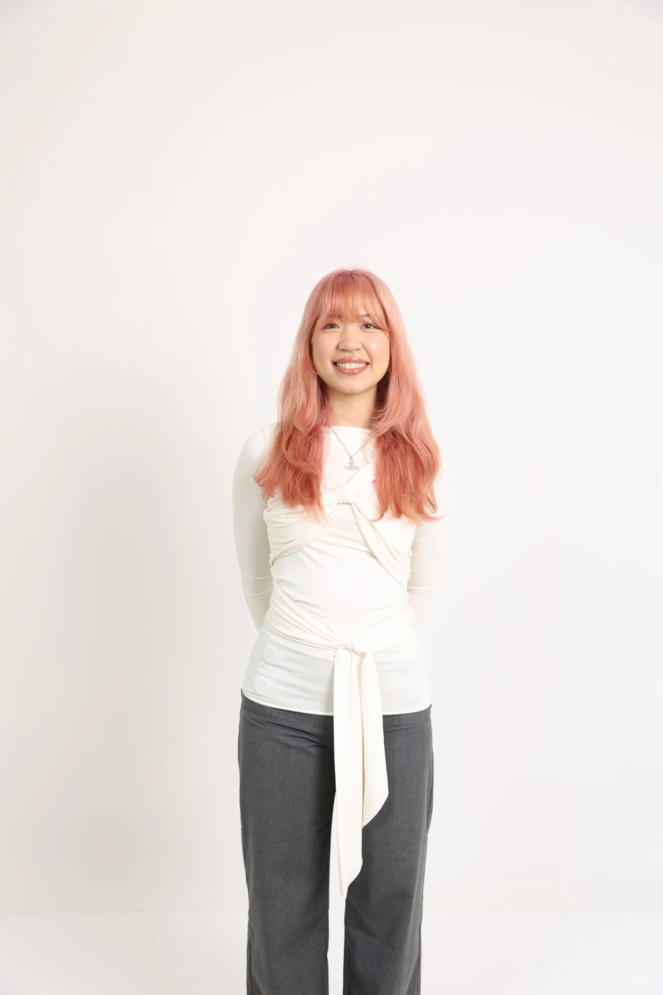 Kat, senior lash artist at Gee Glow Beauty