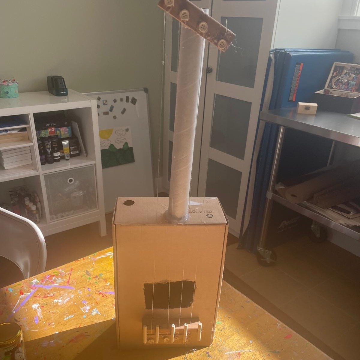 This #FunFriday, we're rocking out with some art therapy vibes 🤘✌️🎸🎤🥁 Check out this masterpiece from one of Kelley's recent sessions--a guitar-inspired creation that's hitting all the right notes! #arttherapy #expression #mentalhealth #creativea
