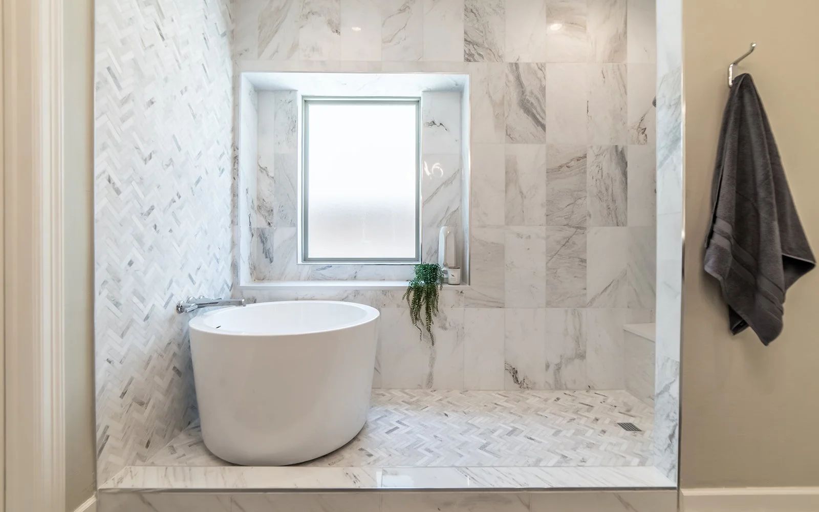 3014 Chatelaine Dr - Bordeau Photo-2.jpg
