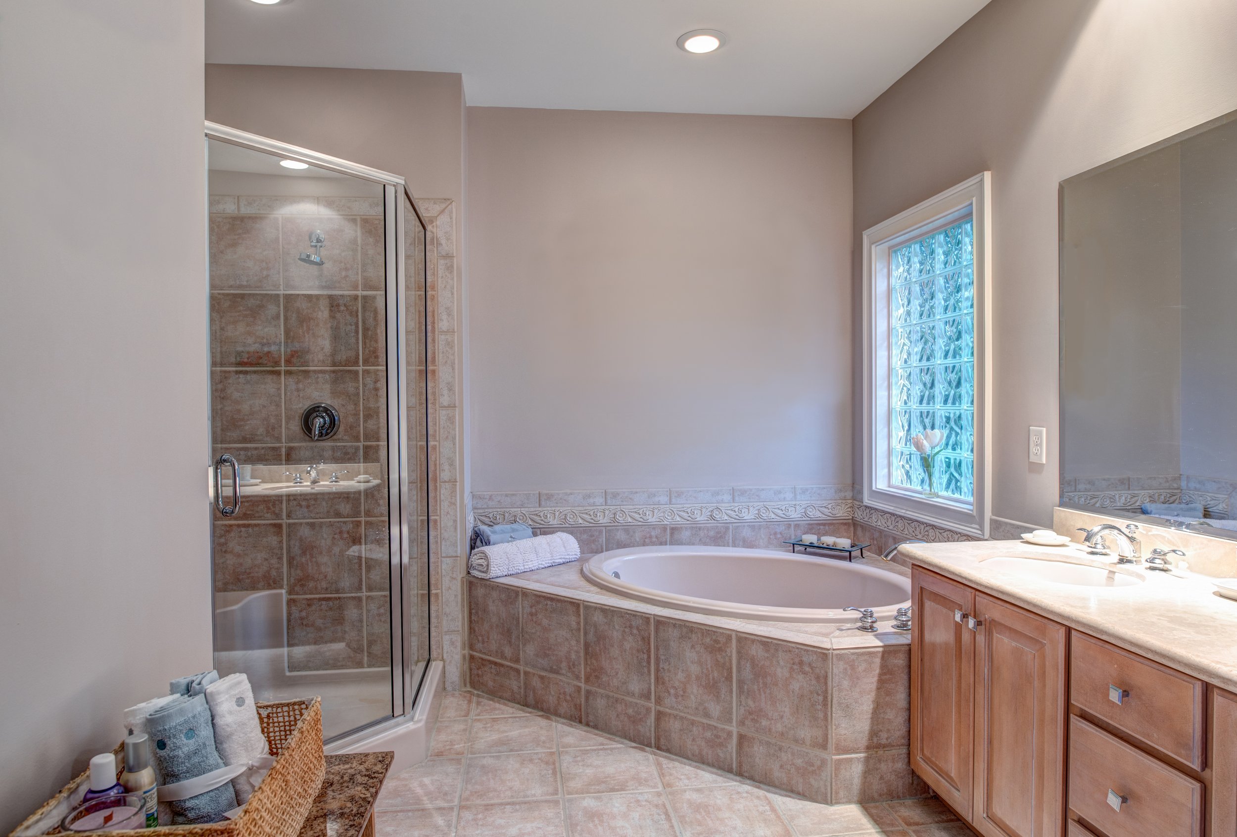 Bathroom 3.jpeg