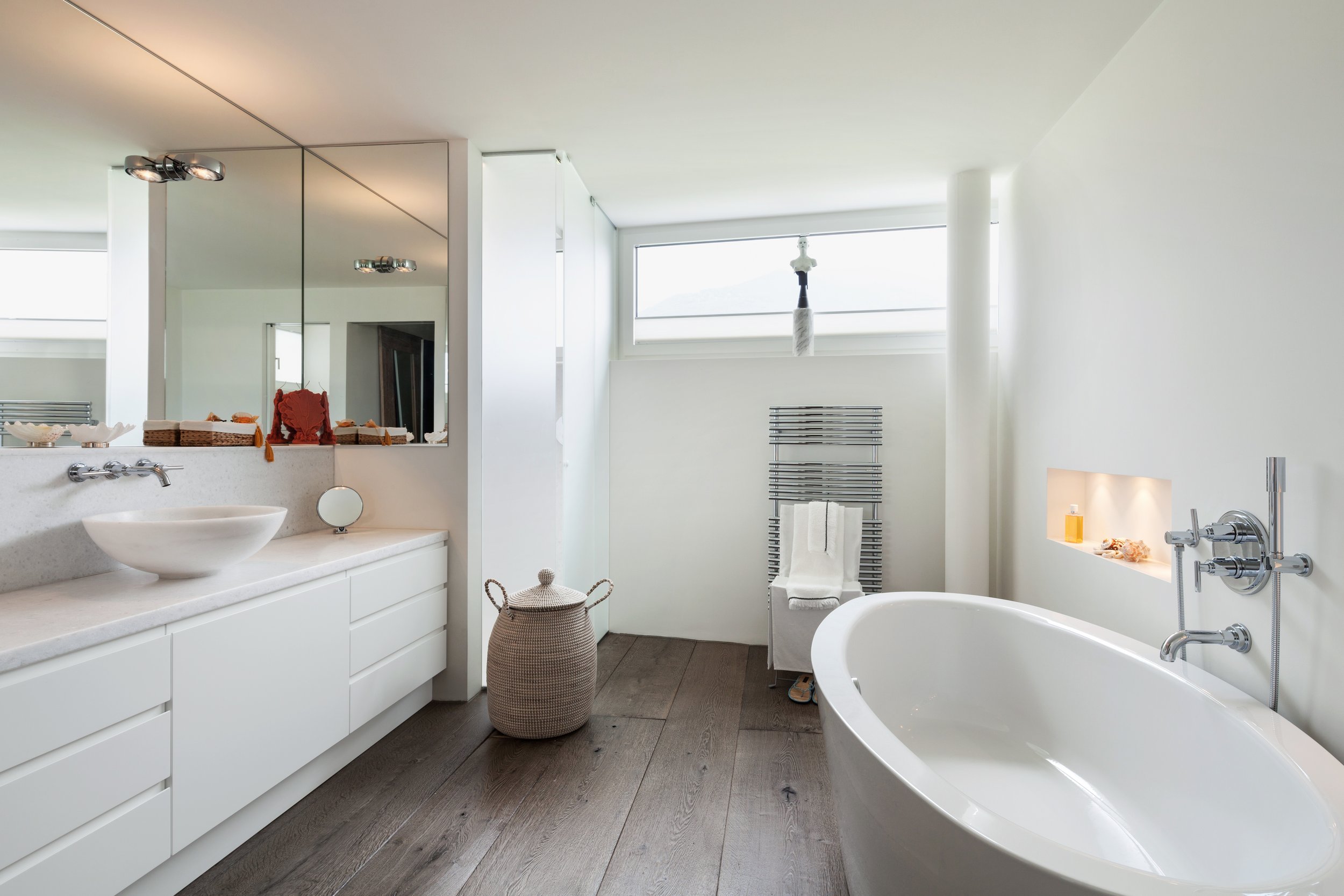 Bathroom 1.jpeg