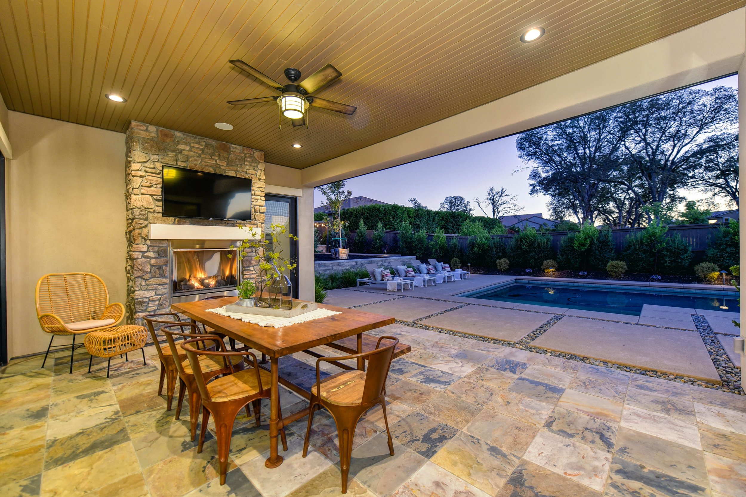 Outdoor Living 2.jpeg