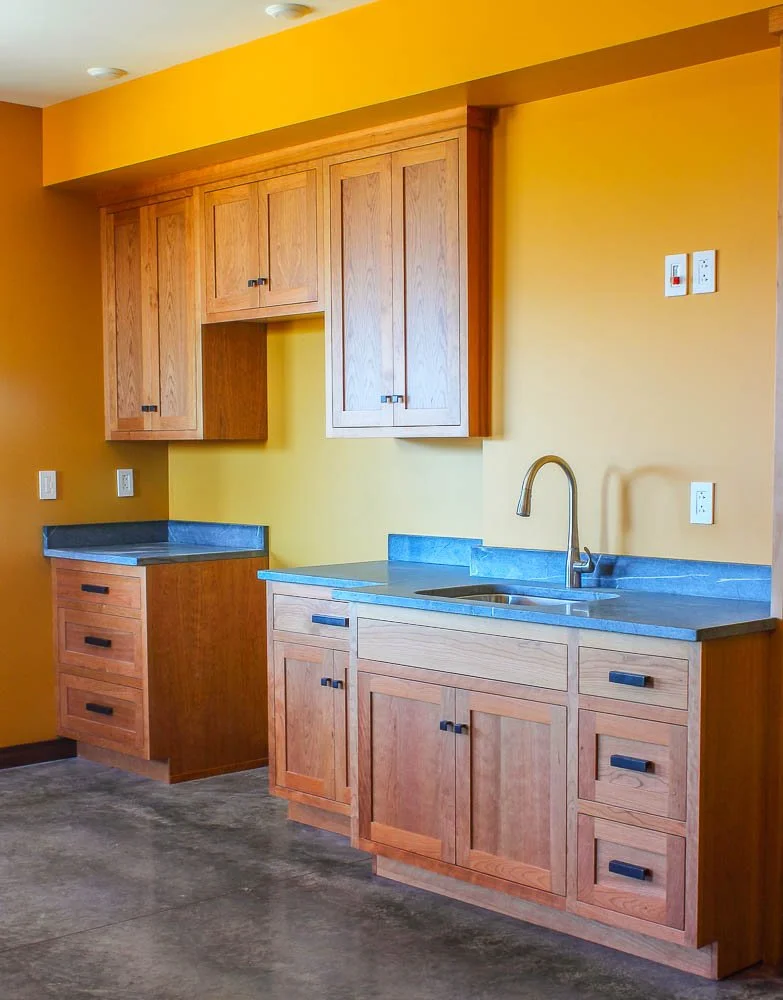 Basement cabinets 3-.jpg