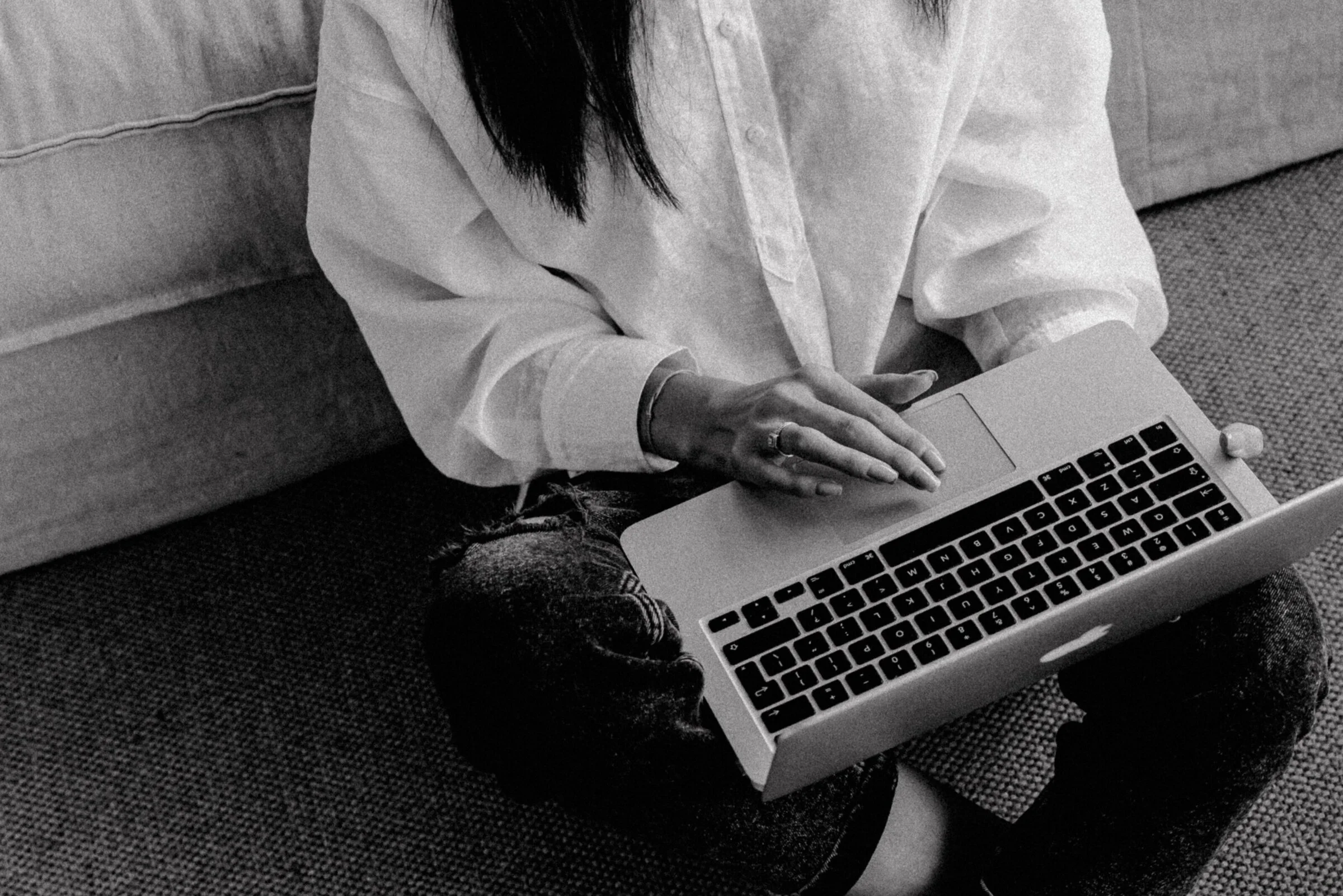 Engaging website text - Is it necessary?