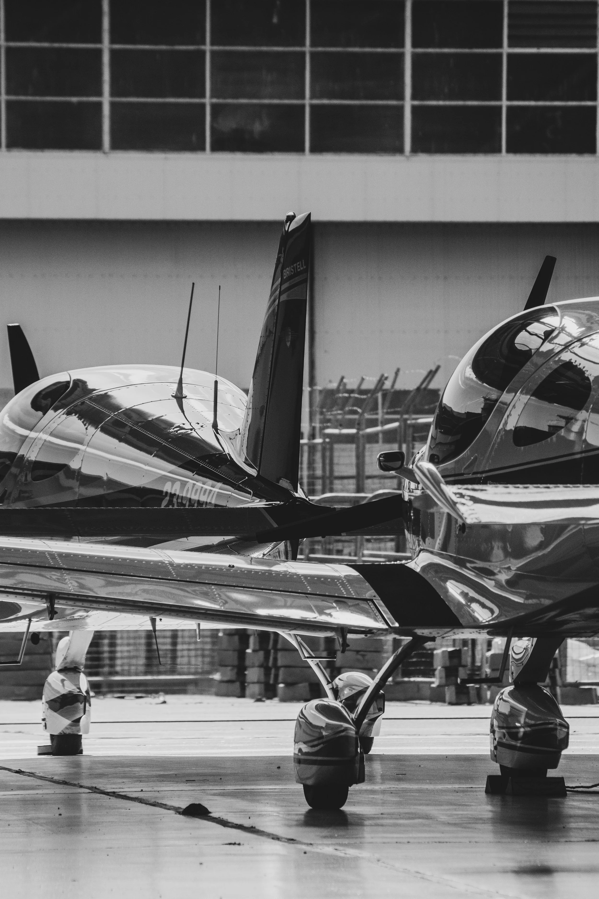 L2F Hanger.jpg
