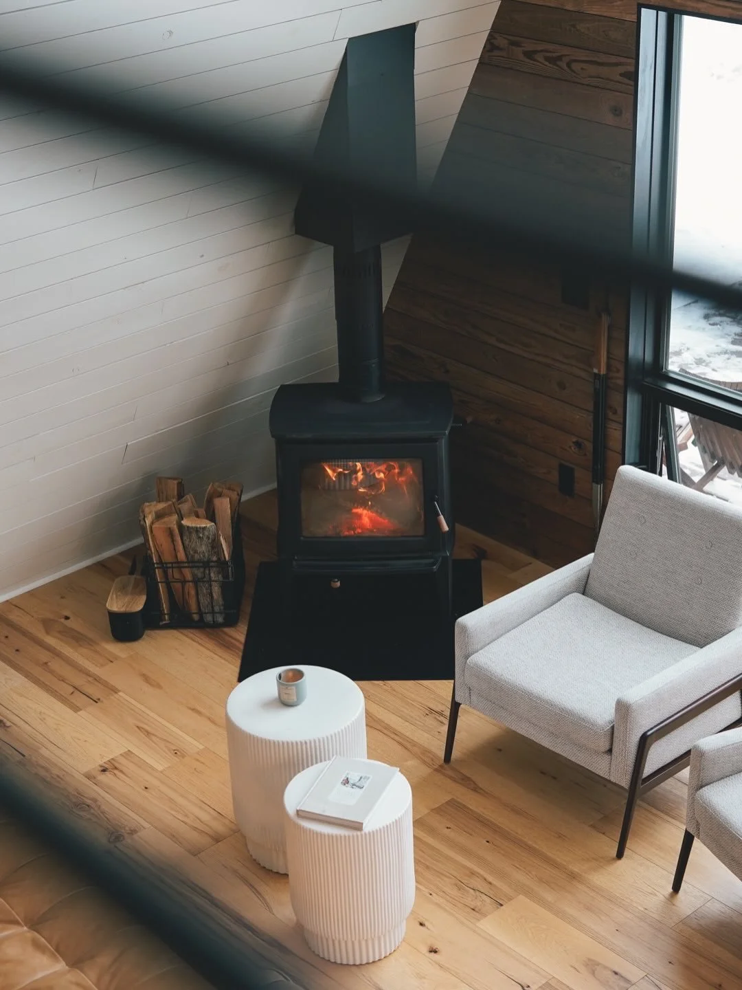 Winter at the A-Frame ❄️

📷 @matthewrbrowne 

#aframe #mntravel #mnwinter