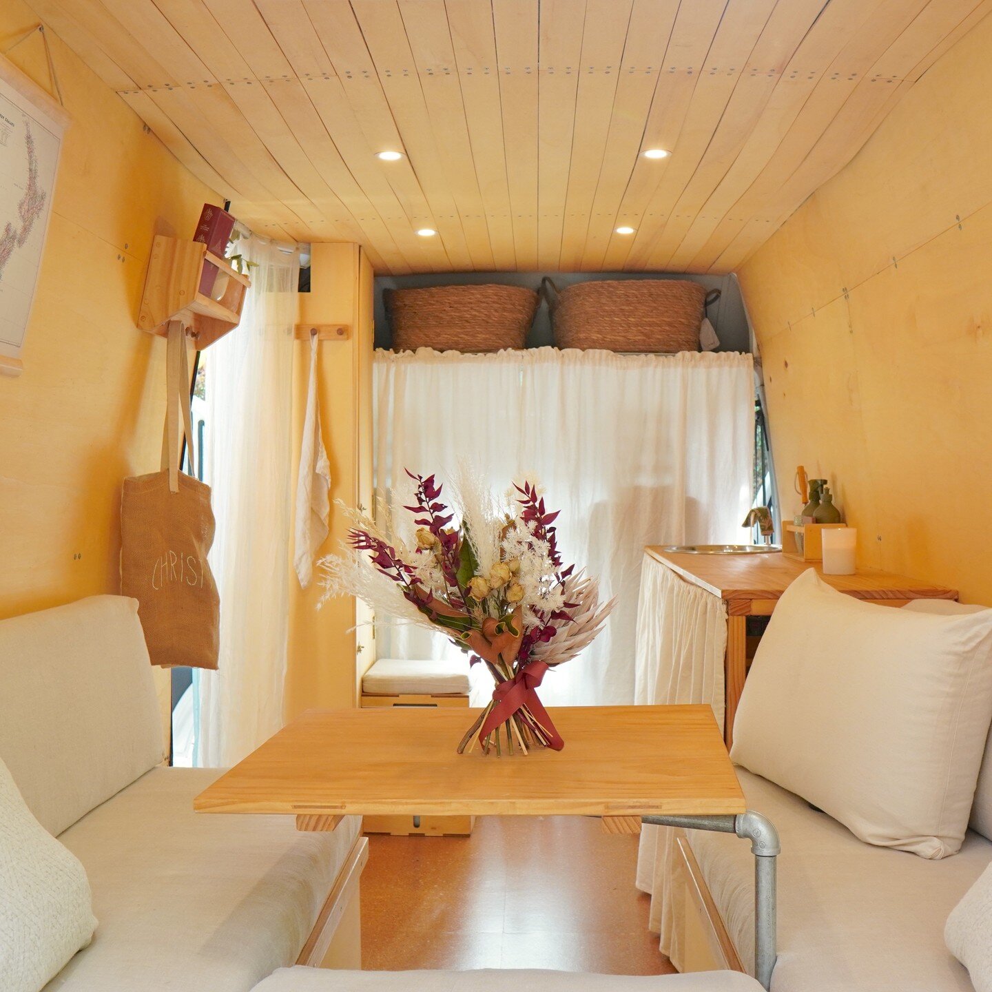 Our van 🤍 🚙 Cute huh? 

#vanlife #vanlifenz #vanconversion #diy
