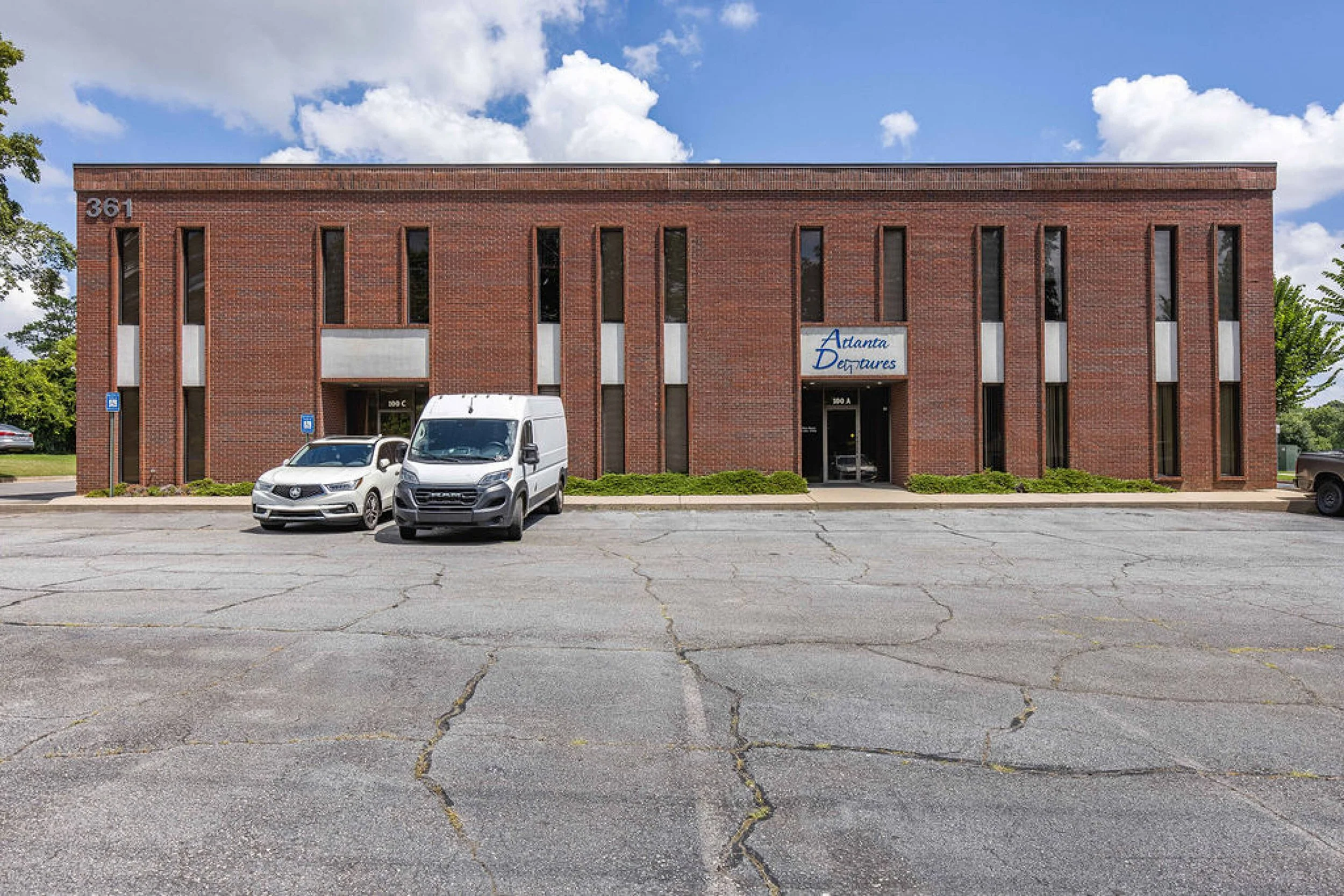For Sale or Lease: 361 N Marietta | Medical Office/ Dental