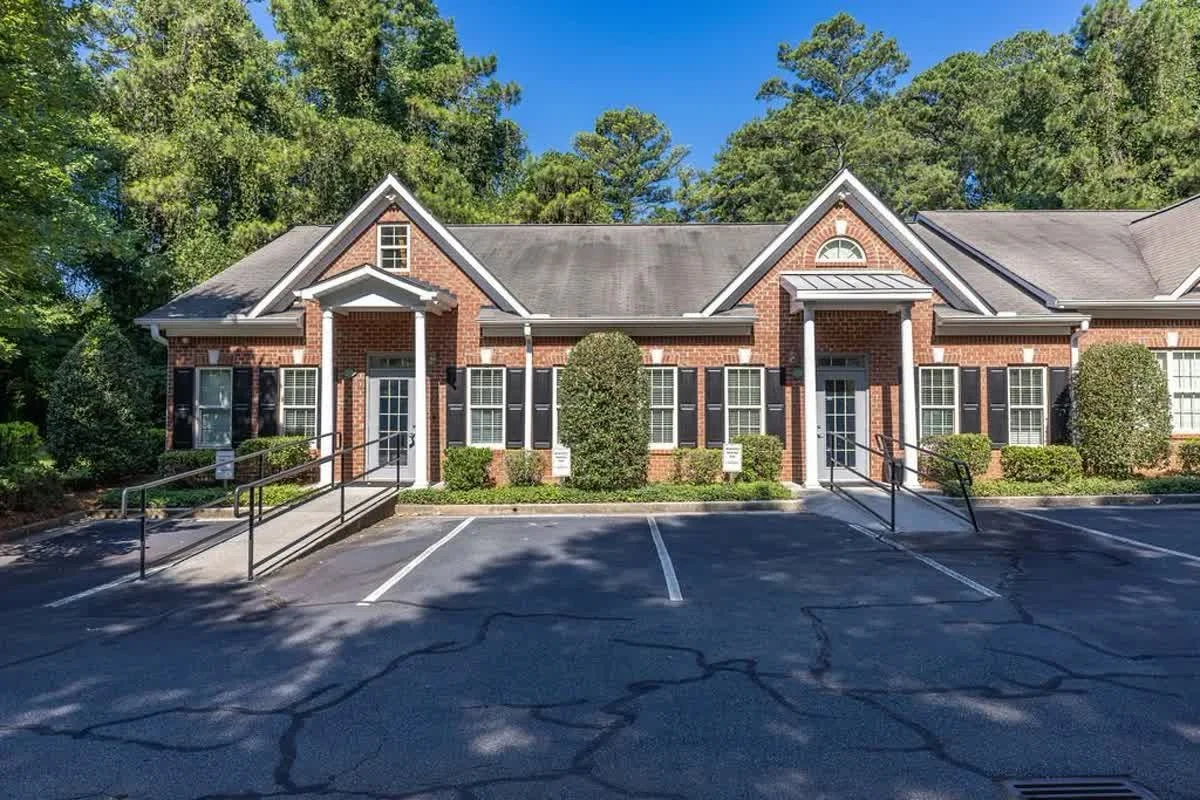 For Sale or Lease - Office - Kennesaw
2,268 SF Office Condo
$450,000 or $25NNN