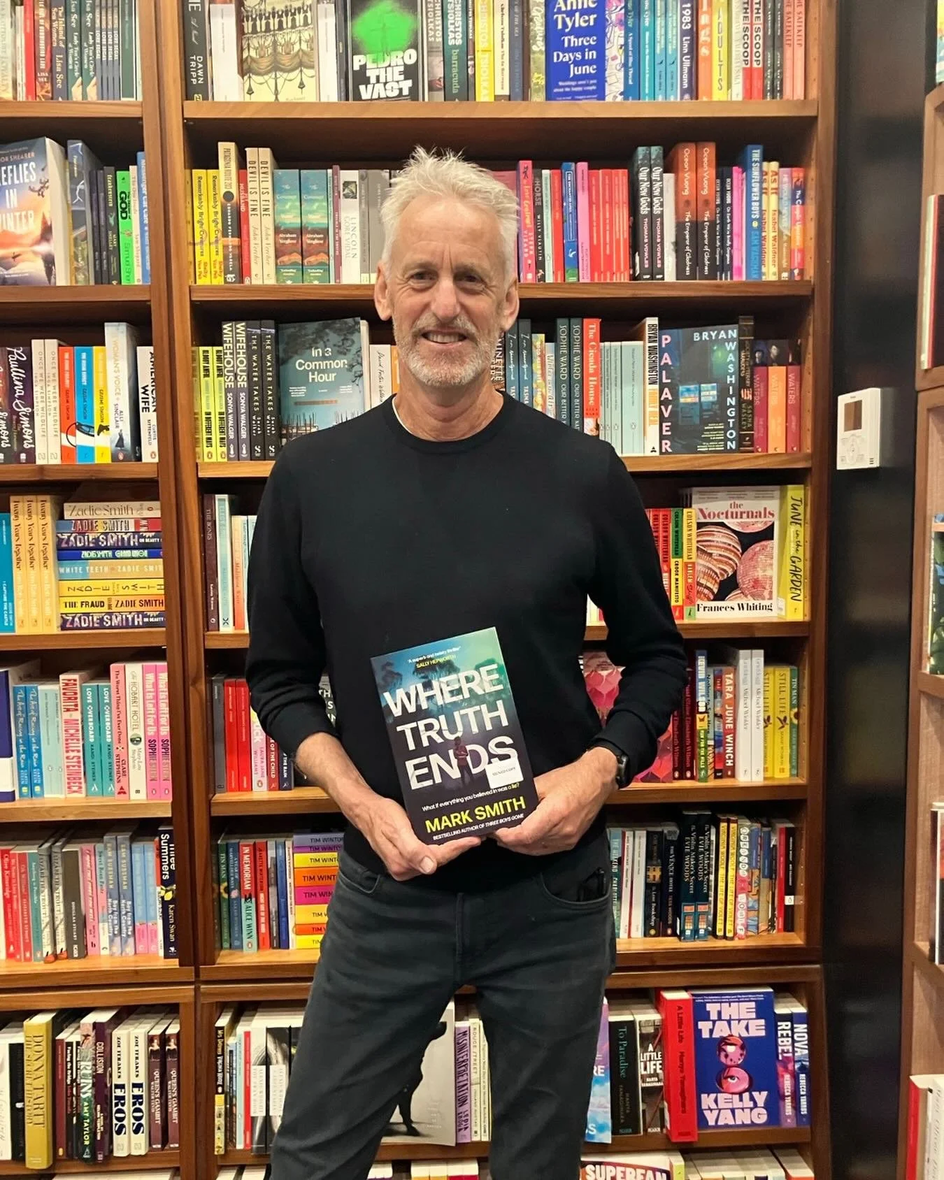 Ooh look, it&rsquo;s a man with book! 
Thank you @avenuebookstore for the warm welcome . Signed copies of #wheretruthends now available!