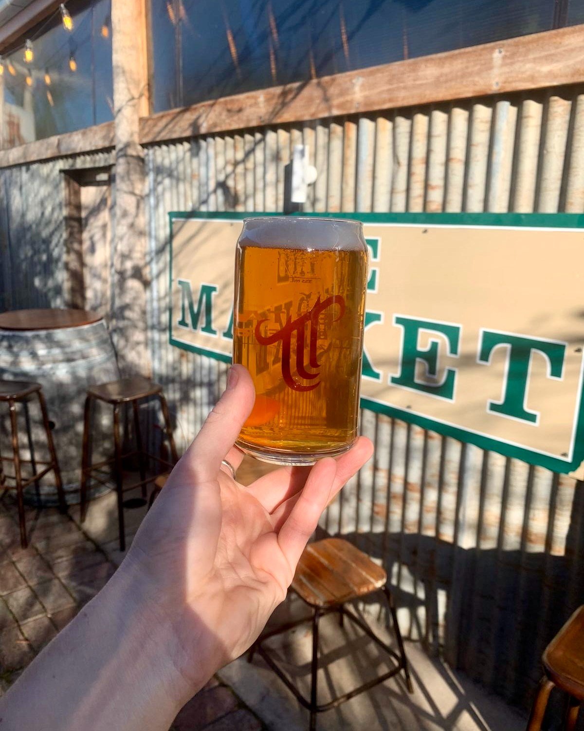New brew incoming 🍺 Meet Radical Notion #1 - a hybrid ale/lager that&rsquo;s light, crisp &amp; tastes like summer ☀️We&rsquo;re talking pineapple, peaches &amp; beautifully balanced bitters. This rad beer was co-fermented with two yeasts - an ale f