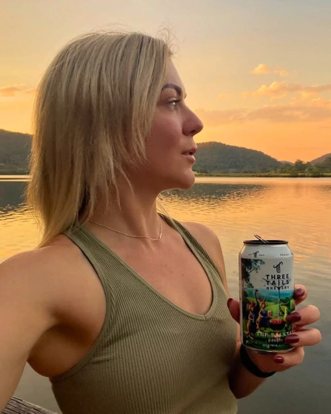 Our Backyard Pacific Ale in a truly Aussie setting 👏🍺 Our friends at @beer_craftelle enjoyed our &ldquo;sessionable&rdquo; summer brew sitting on the jetty, watching the sunset 🌅
 
With a shout out to the &ldquo;noticeably fresh taste&rdquo; of th