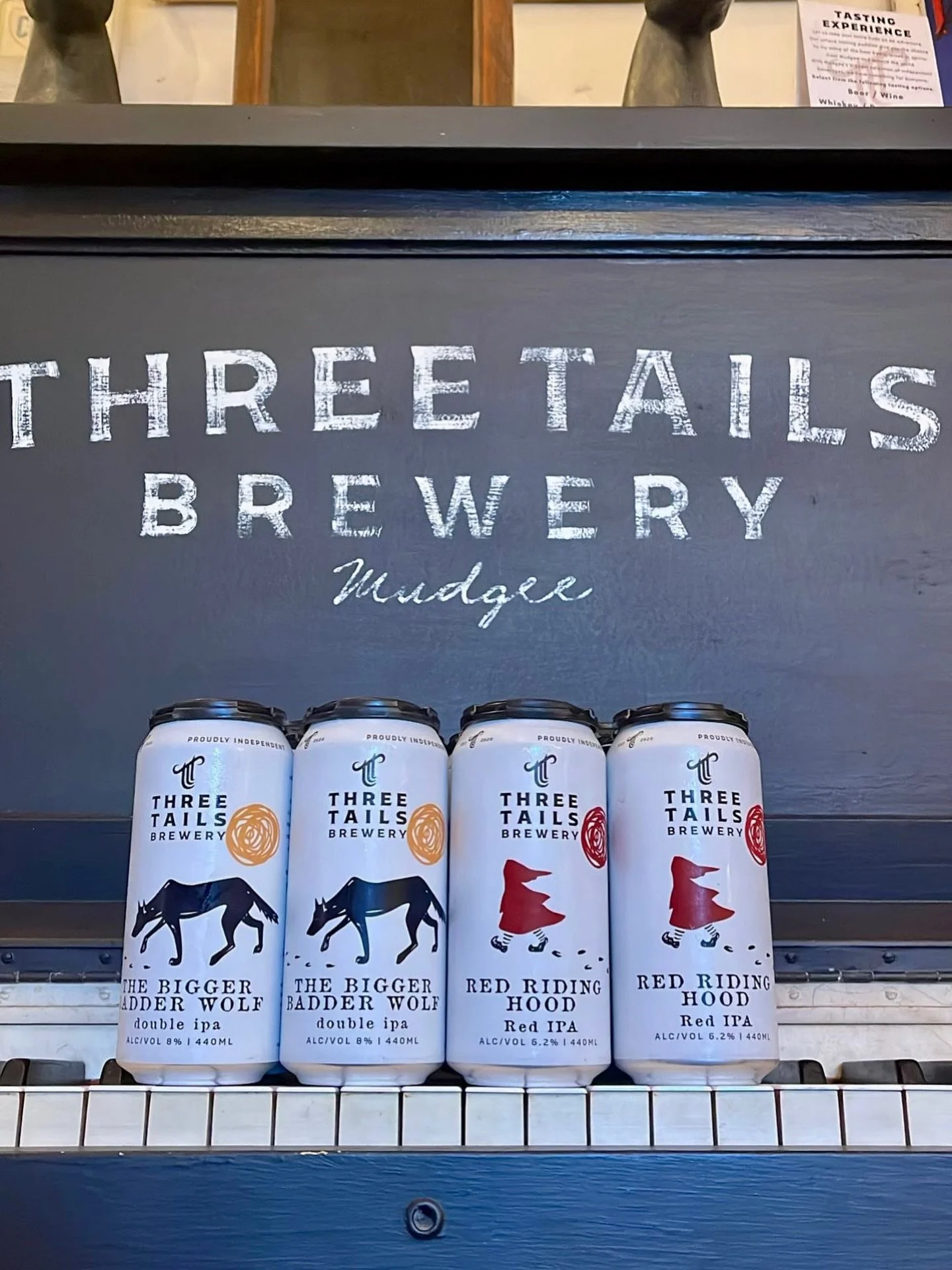 A tasty new beer drop for your weekend 🍻🙌
 
🧺 RED RIDING HOOD
 
She&rsquo;s back with a vengeance 😉 A delicious, malty &amp; hoppy Red IPA - just the way it should be. Loaded up on organic malts, along with the new Aurora yeast from Lallemand. A 