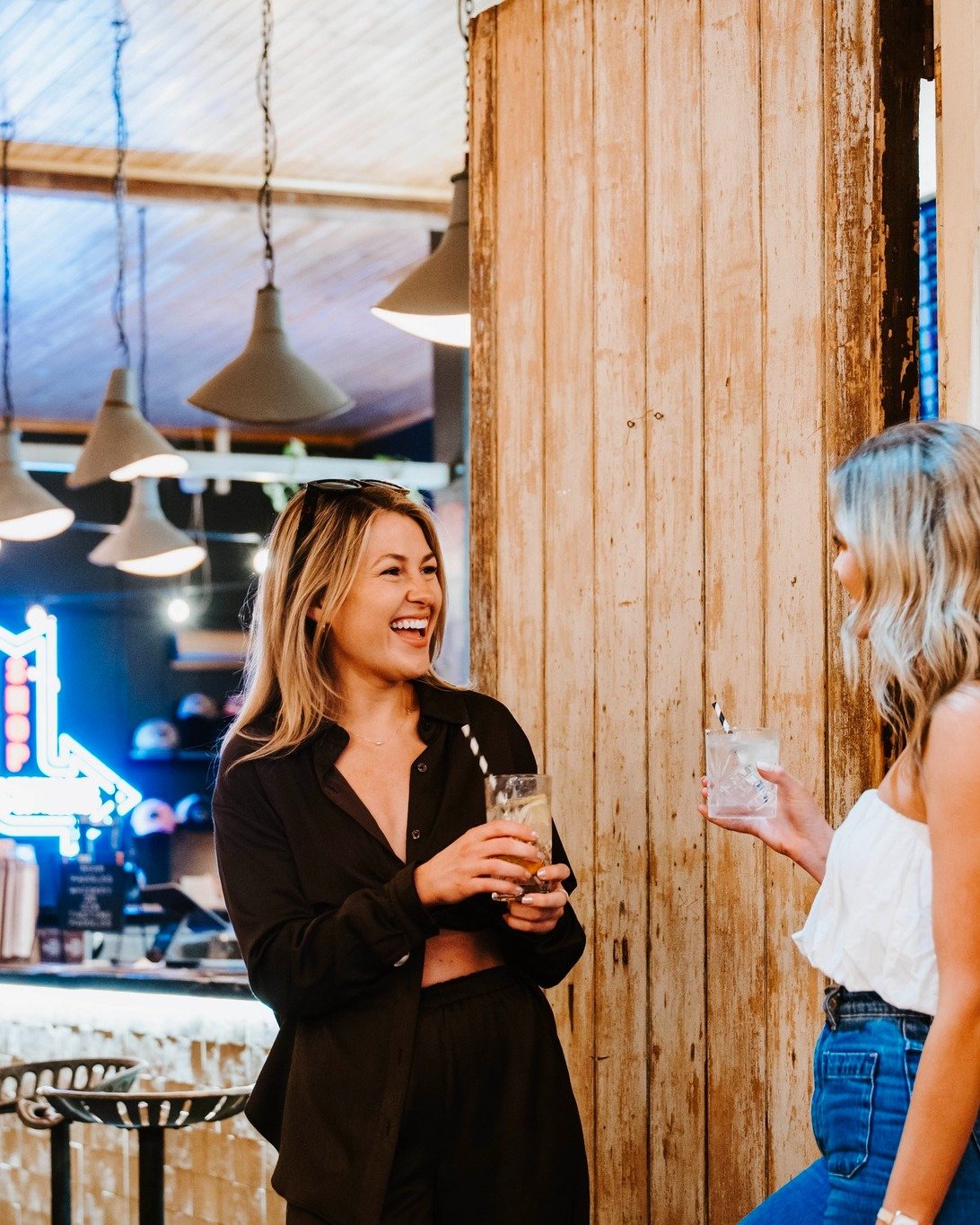 Three Tails was made for long weekends 🙌 We&rsquo;re open from midday until late right through to Sunday, bringing good beers, good vibes &amp; good feasts to keep your session going strong 🍻💪
 
We&rsquo;ve also got the legendary Terry Heapy bring