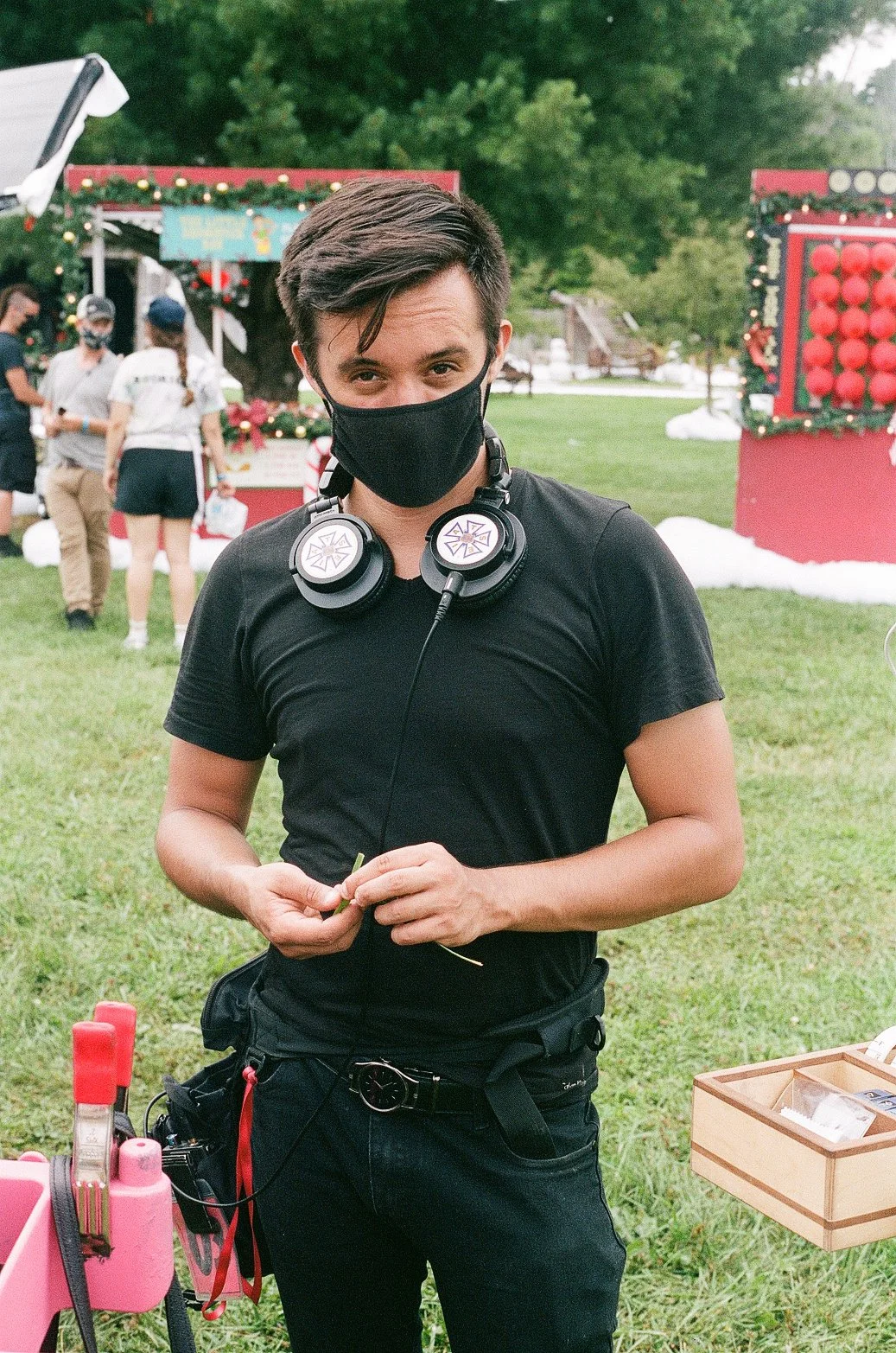 000125030011 copy.JPG